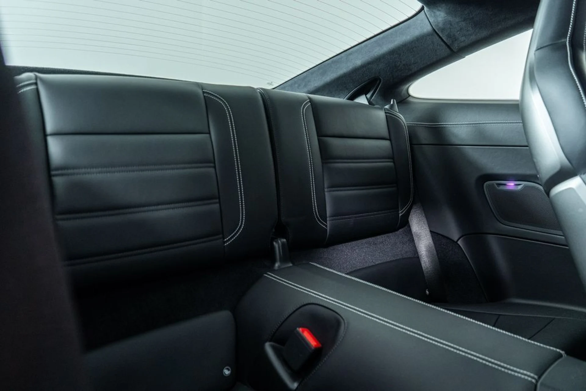 mph023_2371691285_24_26182736_695841f4e9174_4e4f920e25