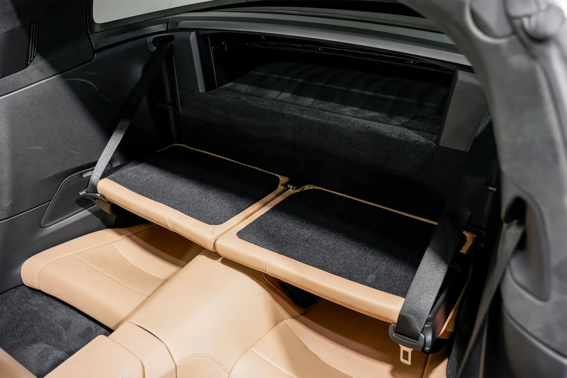 mph023_2372004898_1c1c31bb2bd9334c002439e5b4a90df0x_4a571b0057