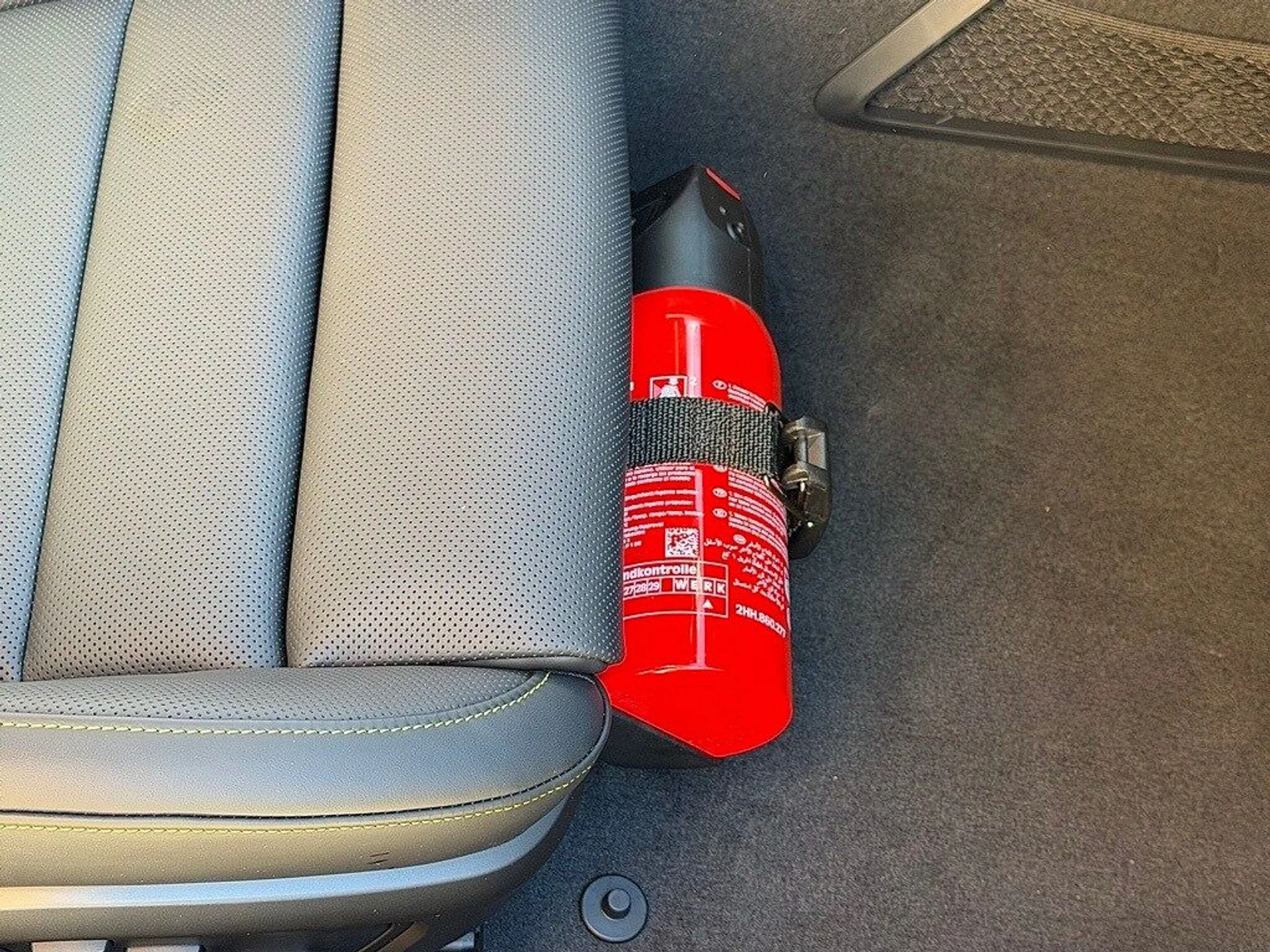 mph023_2374799196_7f89854eef82d6edf61d671bf95c9385x_c8f9dfa6e0