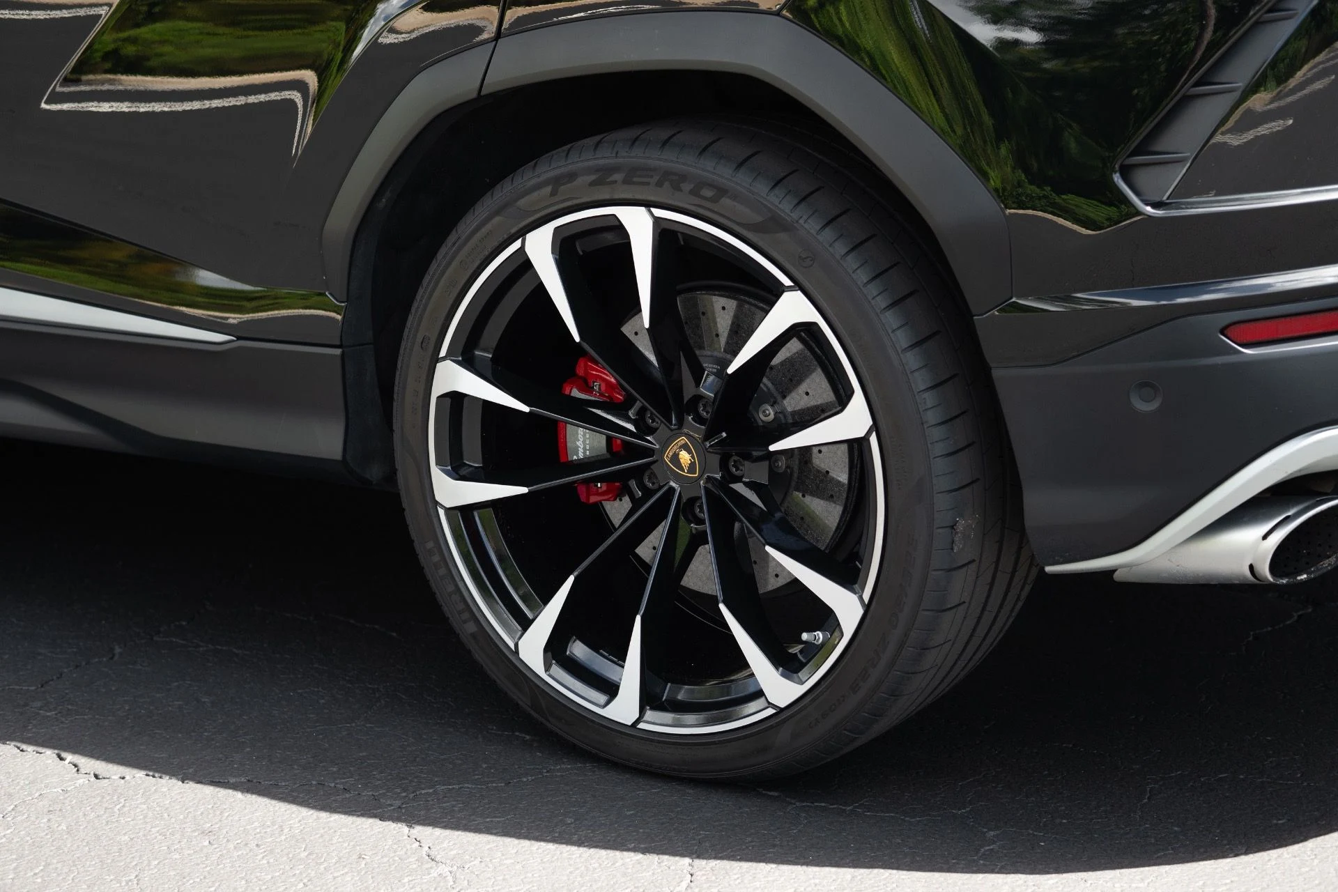 mph023_2375213396_Used_2020_Lamborghini_Urus_1758836559_8bf45459cd