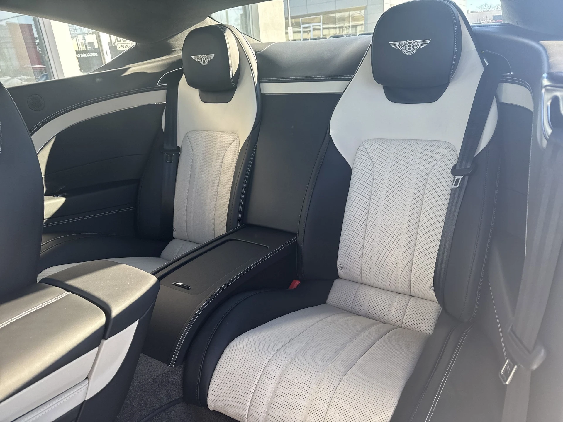 mph023_2380105074_8748205d88d5bd18d263628cbd09eee9x_191bad65b9