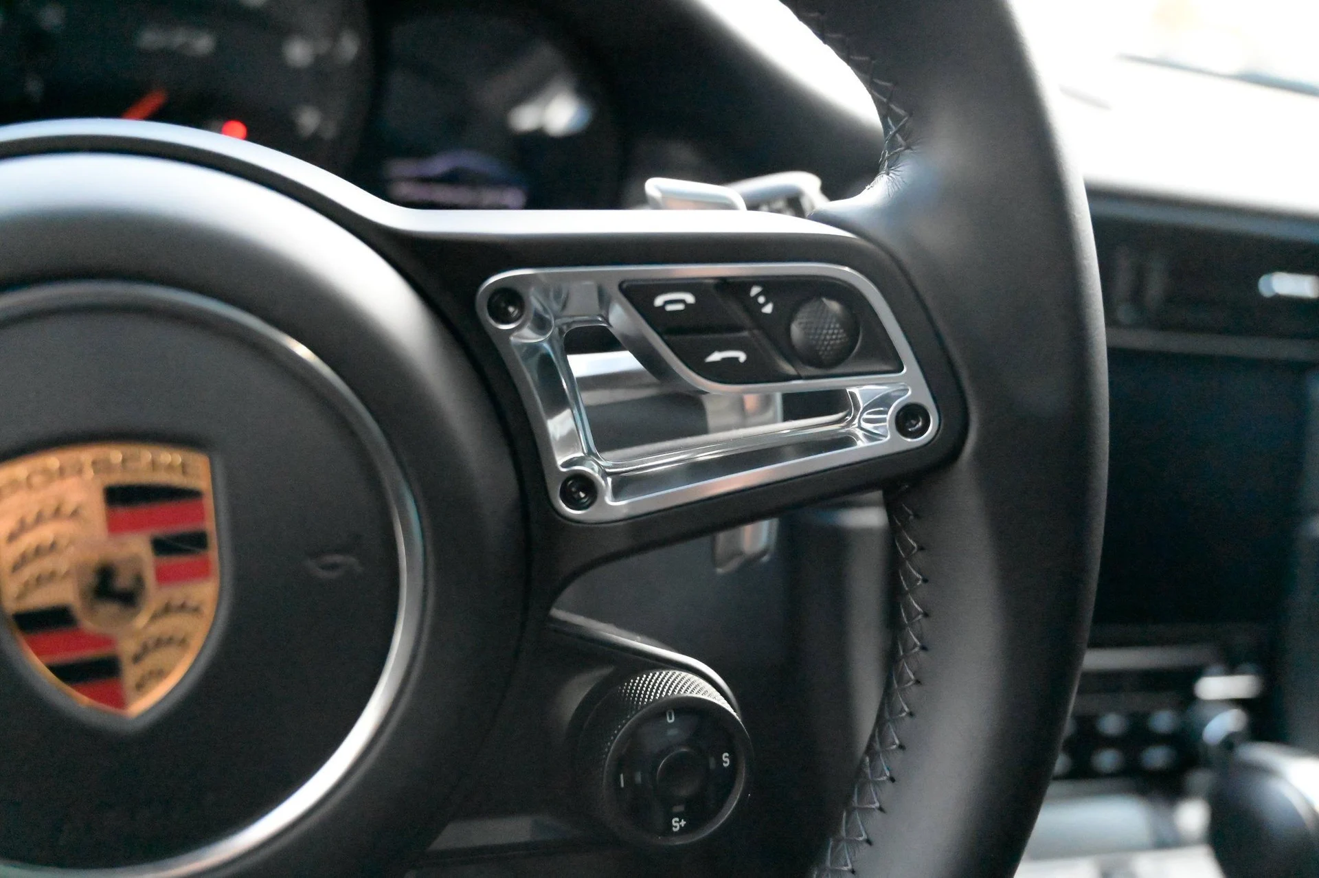 mph023_2381007383_9ac716dada584e58b5e61a0d676464ff_f989402e95