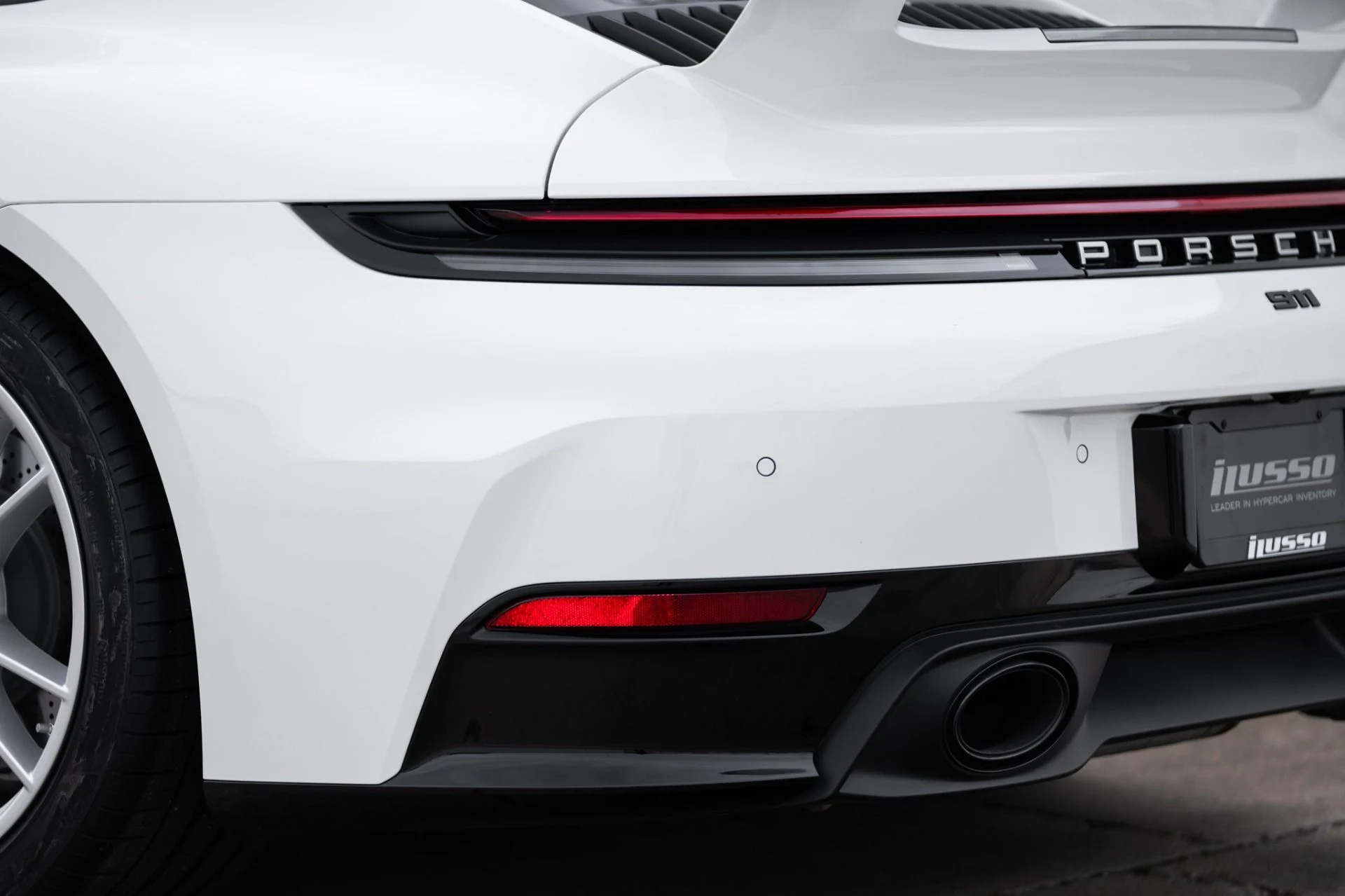 mph023_2383347502_Used_2025_Porsche_911_Carrera_1768943898_58f7869267