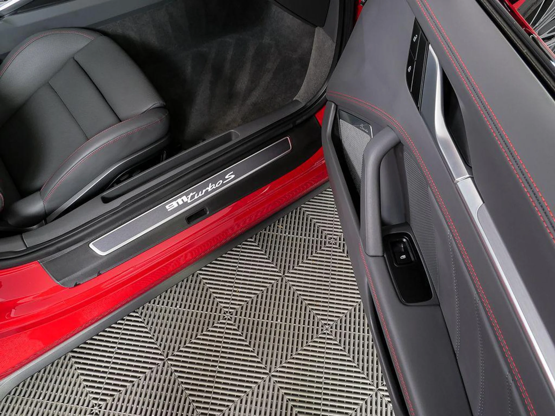 mph023_2384298408_m70cpc_MQ_Daxw_Q_Lfdt_Bv_Uz5_Ps_R4_c7256a0ee0