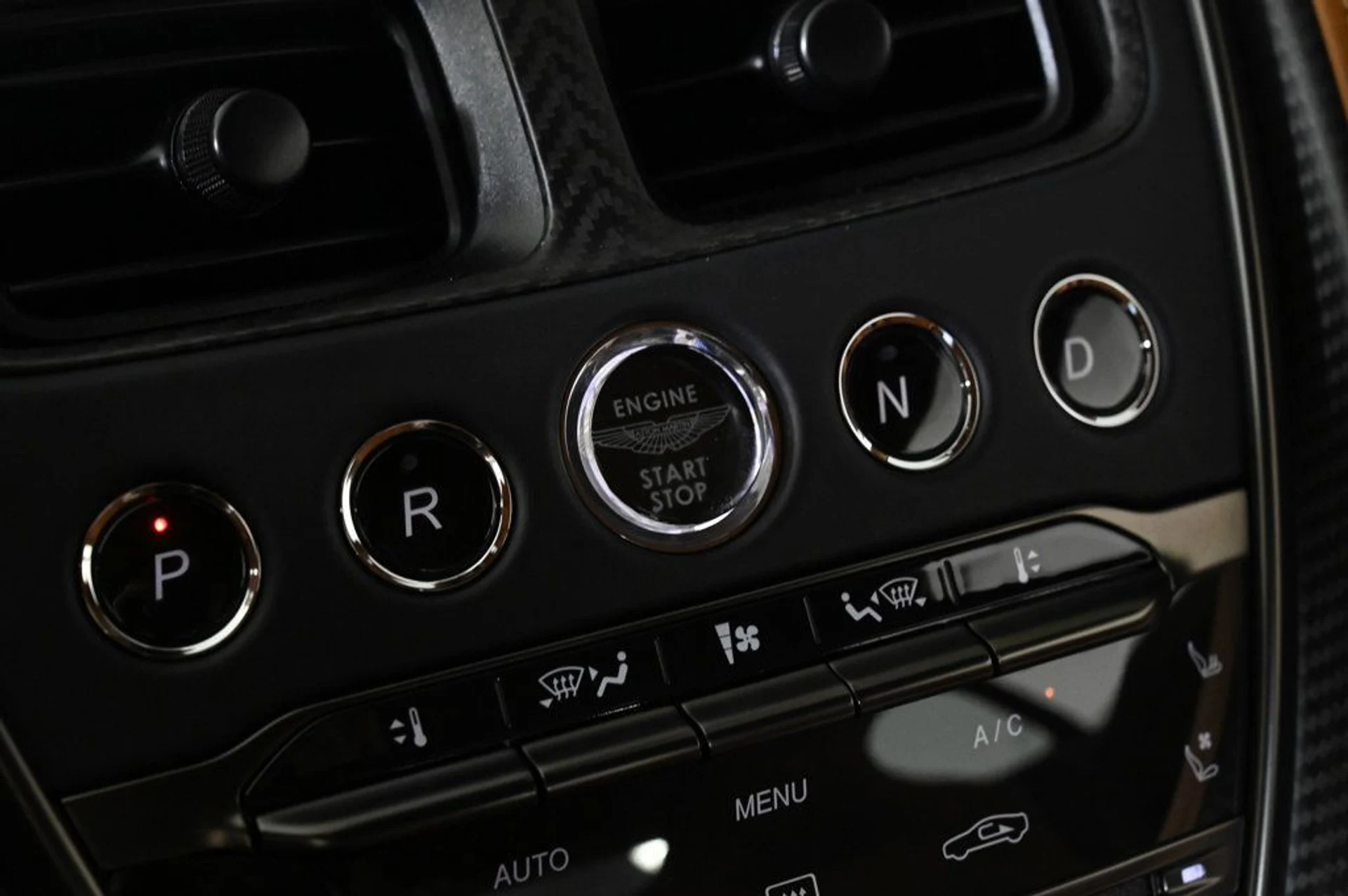 mph023_2386825481_used_2023_aston_martin_dbs_ultimate_11350_22943347_23_1024_d9fcf817b0