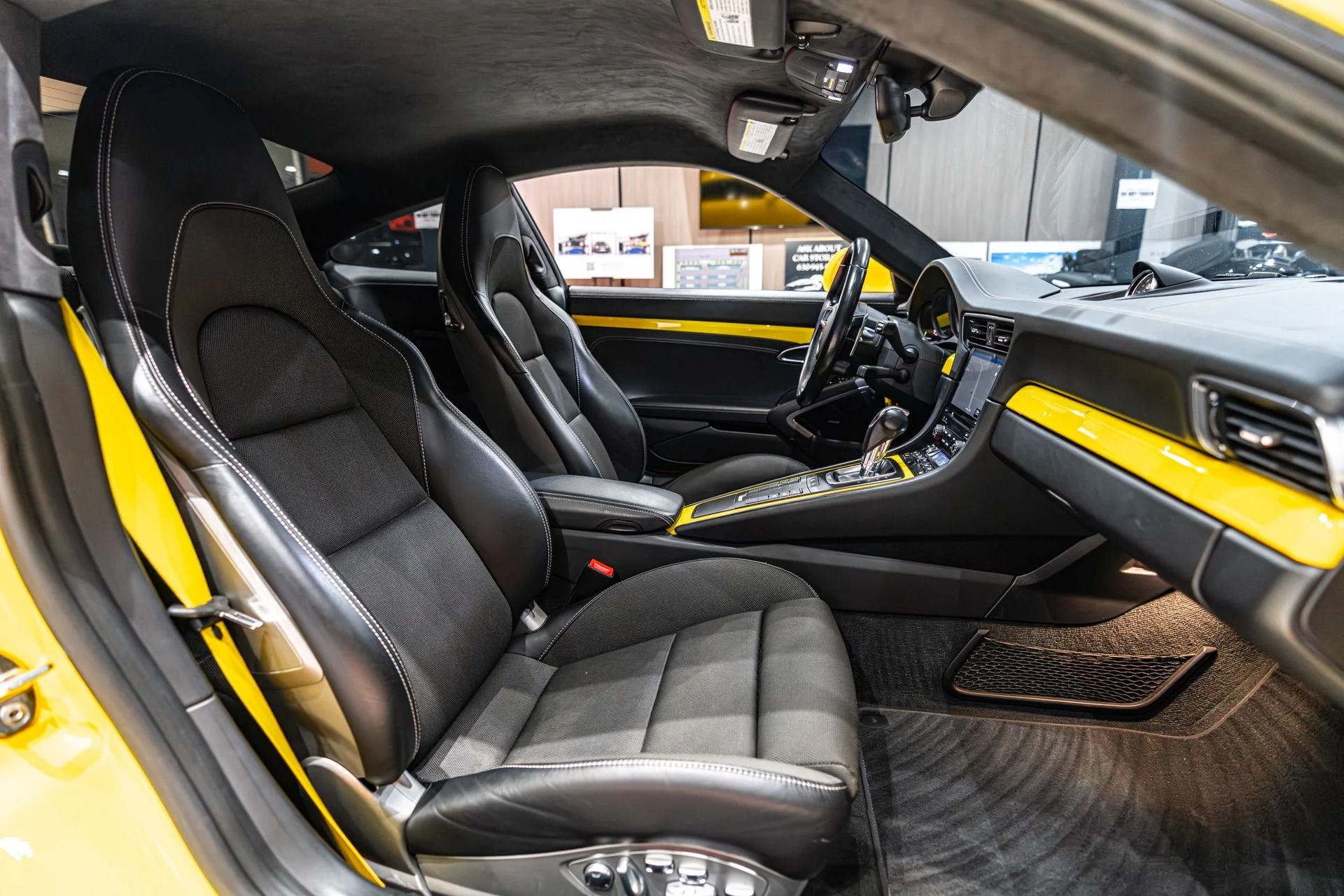 mph023_2386941989_13056_p24_l_10a50d0ca0