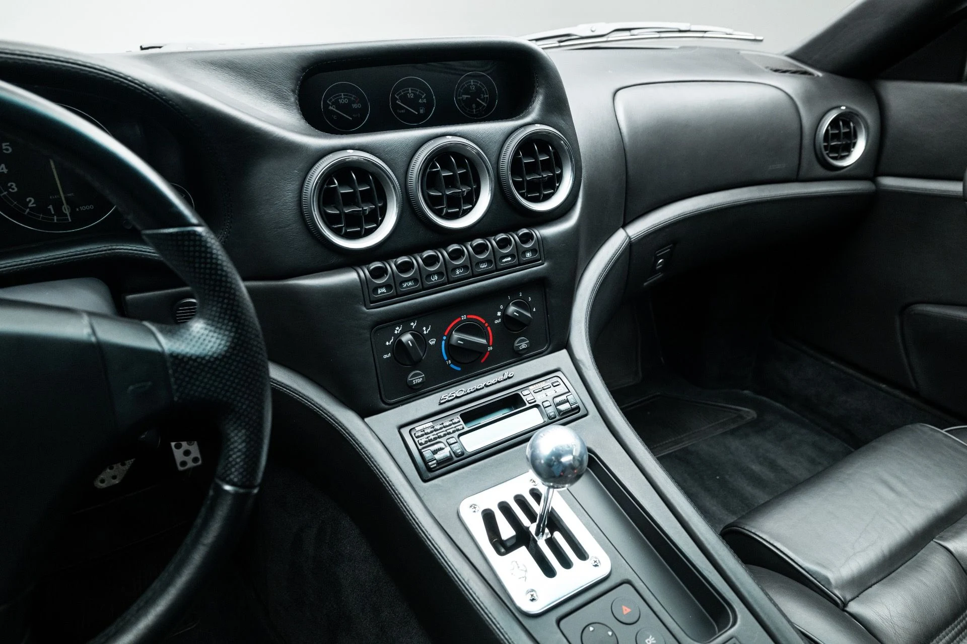 mph023_2388094288_11705_p24_l_8afbea2694