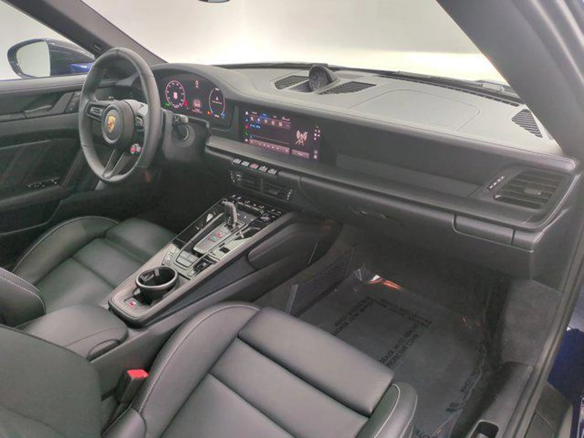 mph023_239578341_nbtdb3_K9_Gy_Hfo_Rmr_O3i_P_Jv6n1_Bk_77a134958c