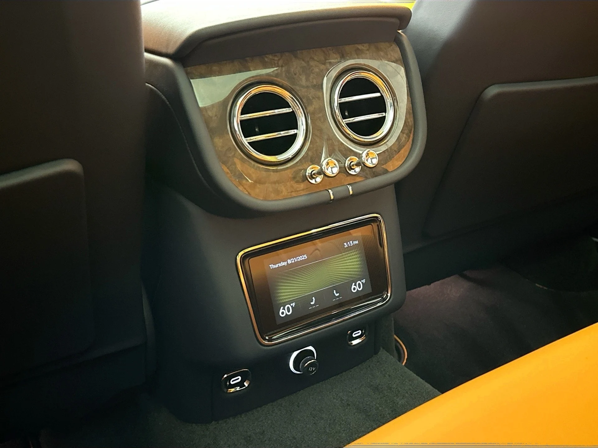 mph023_2397938987_24_ec26878557