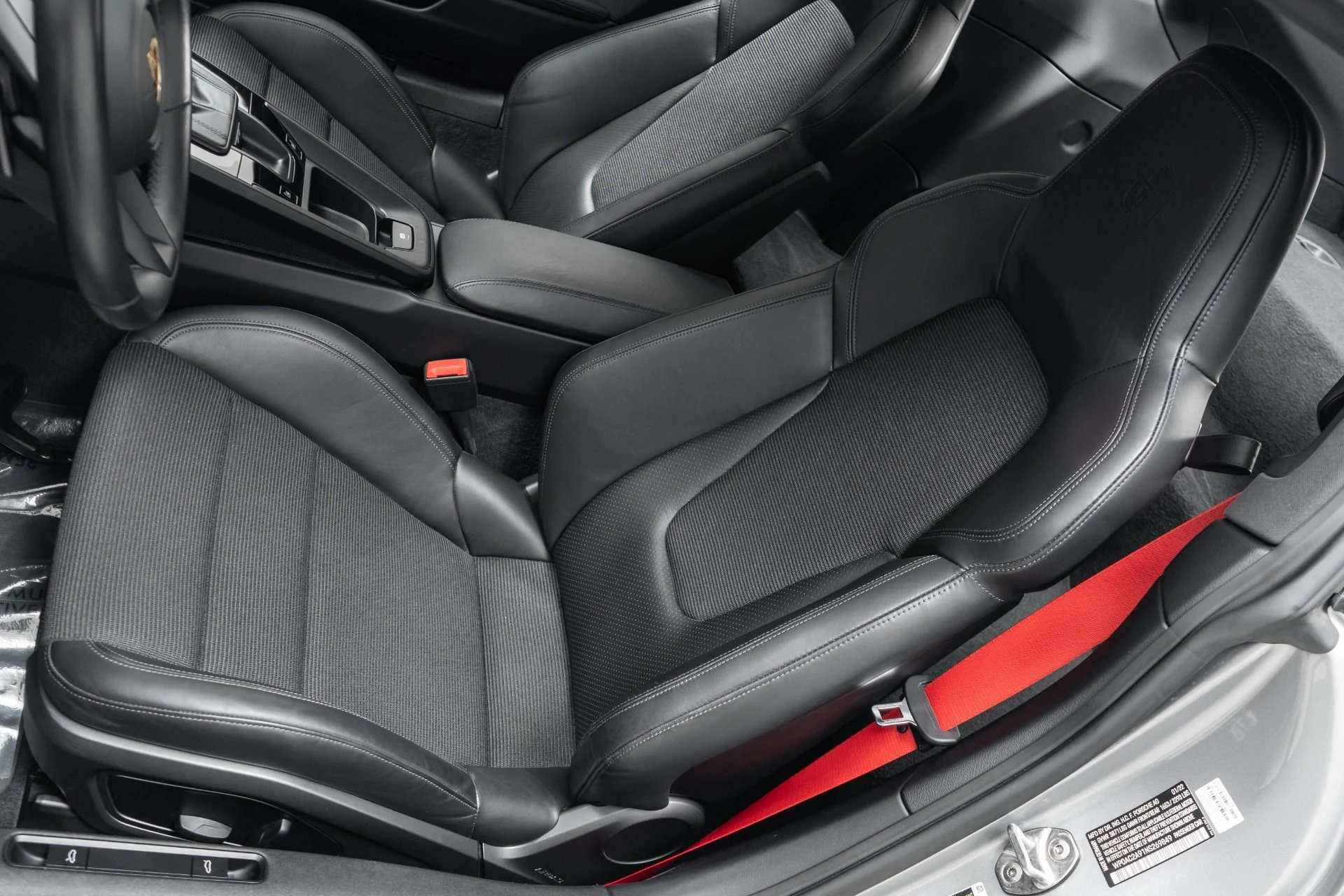 mph023_2408717192_Used_2022_Porsche_911_GT_3_Touring_1772824690_228c783a5b