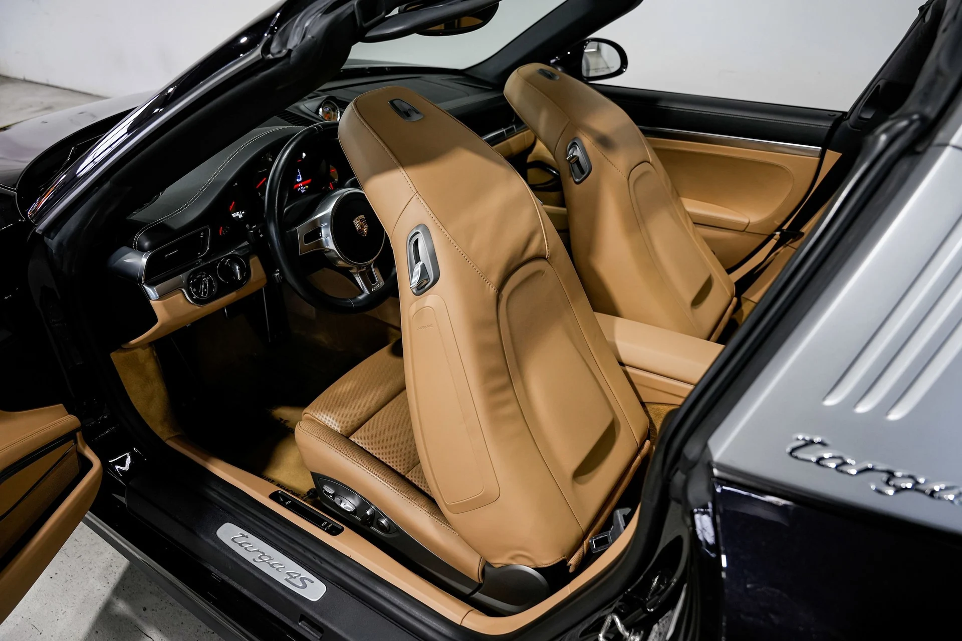 mph023_2410052783_41ec204a9068a041e44ee37f54fc789ax_4913f0c220