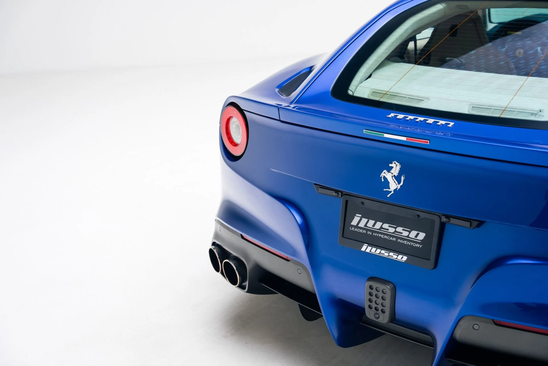 mph023_2416473675_Used_2016_Ferrari_F12berlinetta_1784927197_bee136a31b