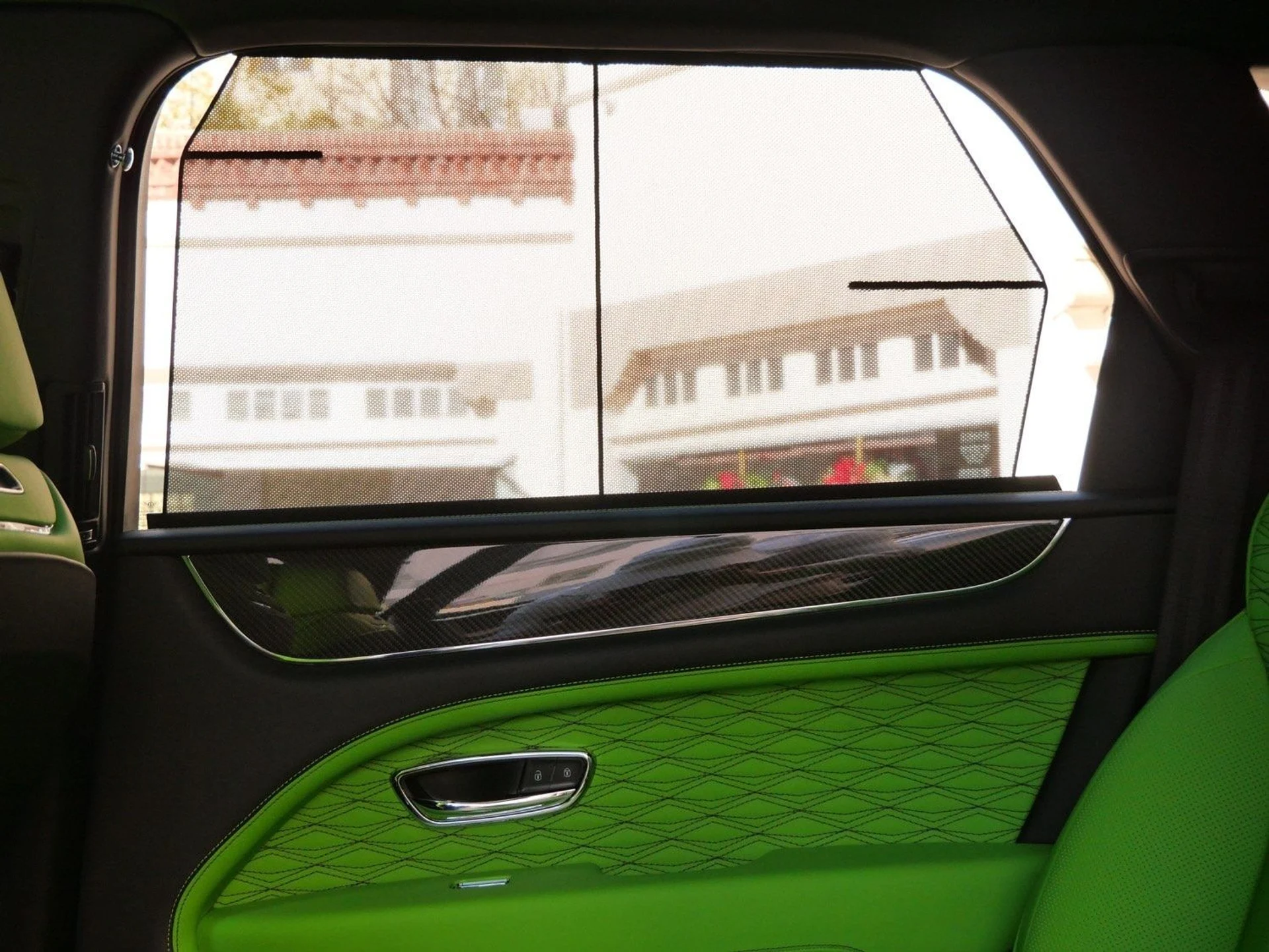 mph023_2416644715_4b3c7558ab0fb8f51d7dc5511c22bee0x_cea4c69dab