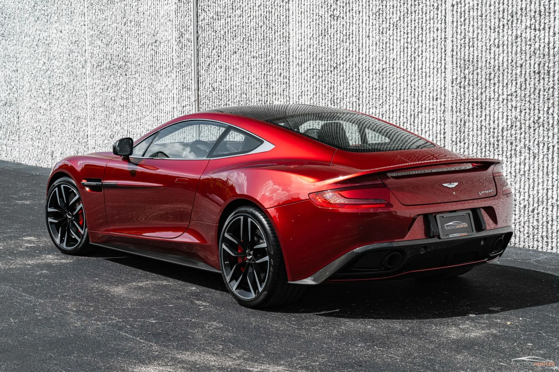 mph023_2417896177_Used_2015_Aston_Martin_Vanquish_Remarkable_325_K_MSRP_Special_AML_Color_Diavolo_Red_Carbon_Everything_1771284972_93a6f14e76