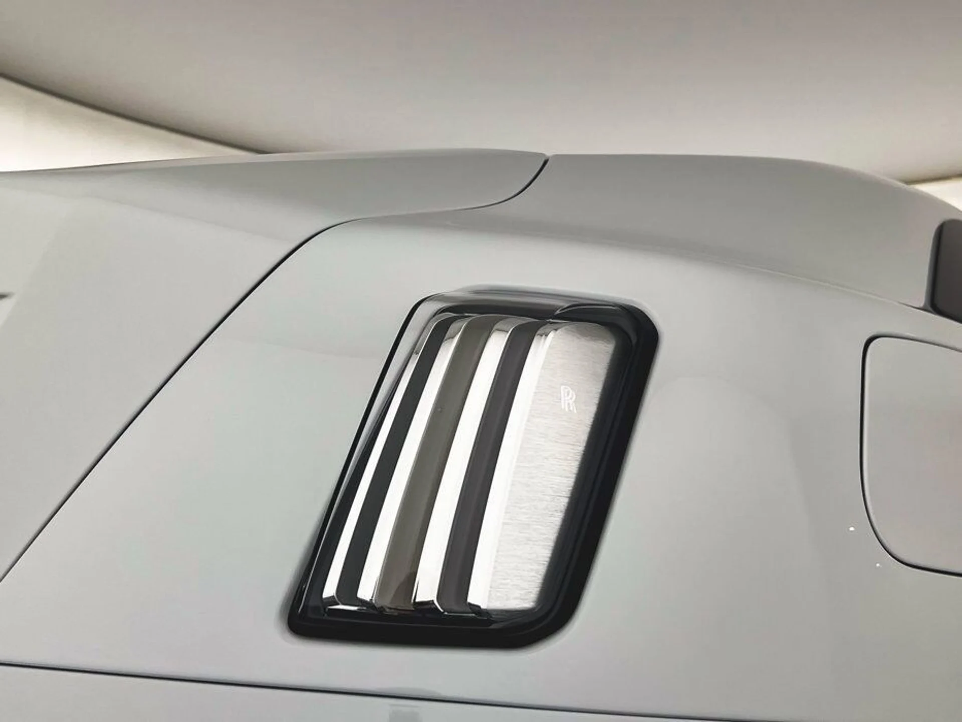 mph023_2420151327_99c50a8eb8e1ee466df5ec011937ad43x_74af29063c