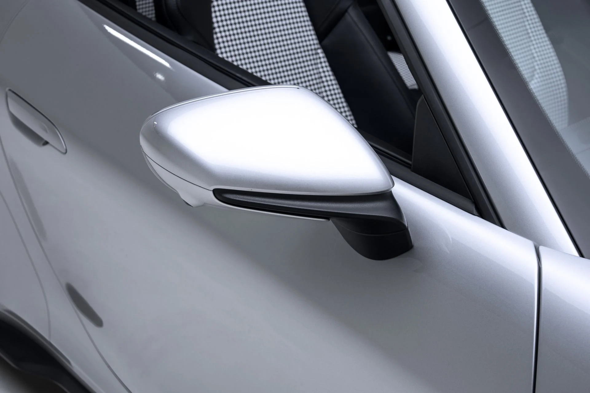 mph023_2420745850_Used_2025_Porsche_911_Turbo_S_1772494220_0605abe1c6