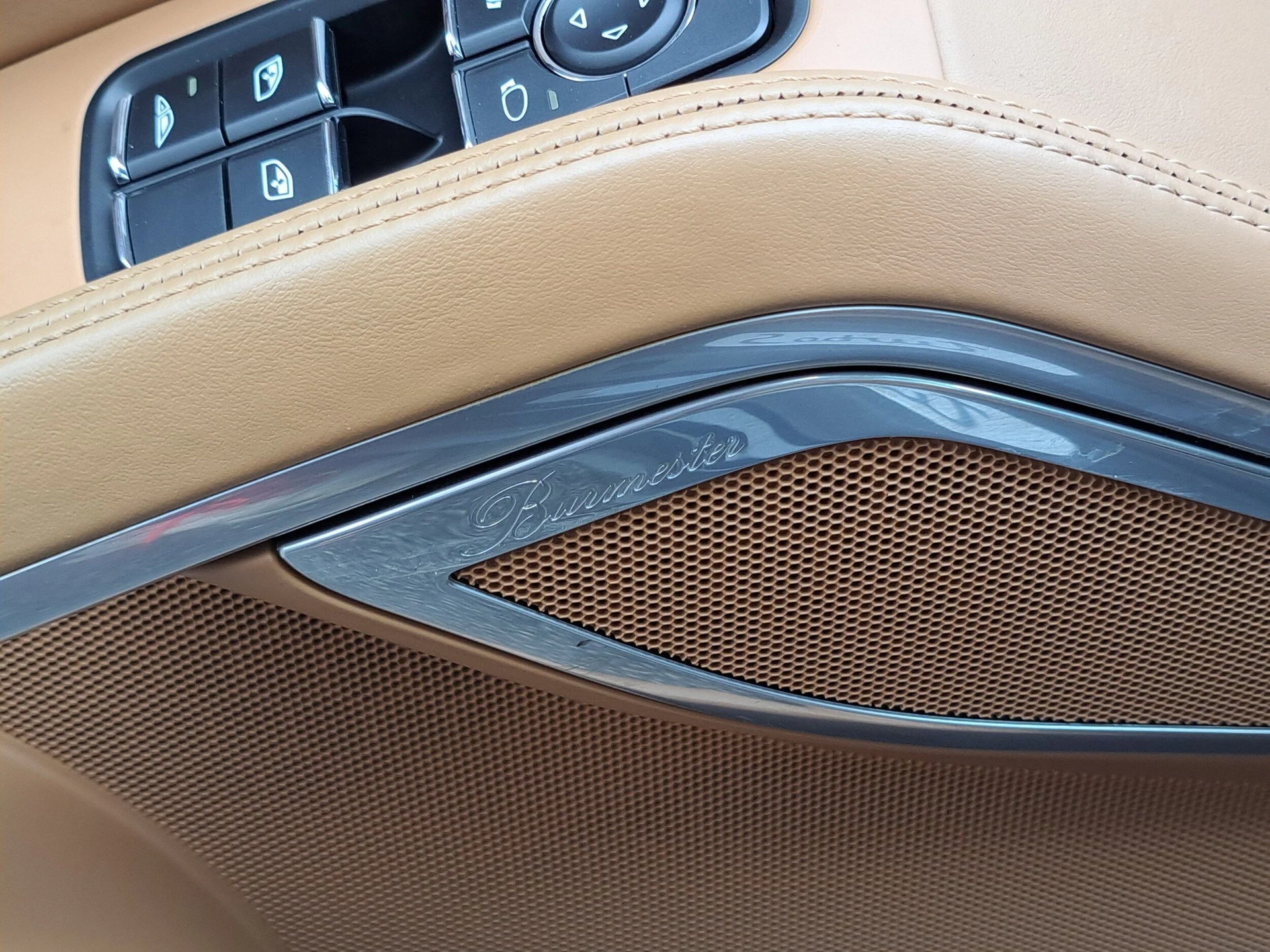 mph023_2425337188_b4a044eec17abf227ad22e23d0fa7b38x_d26a73a280