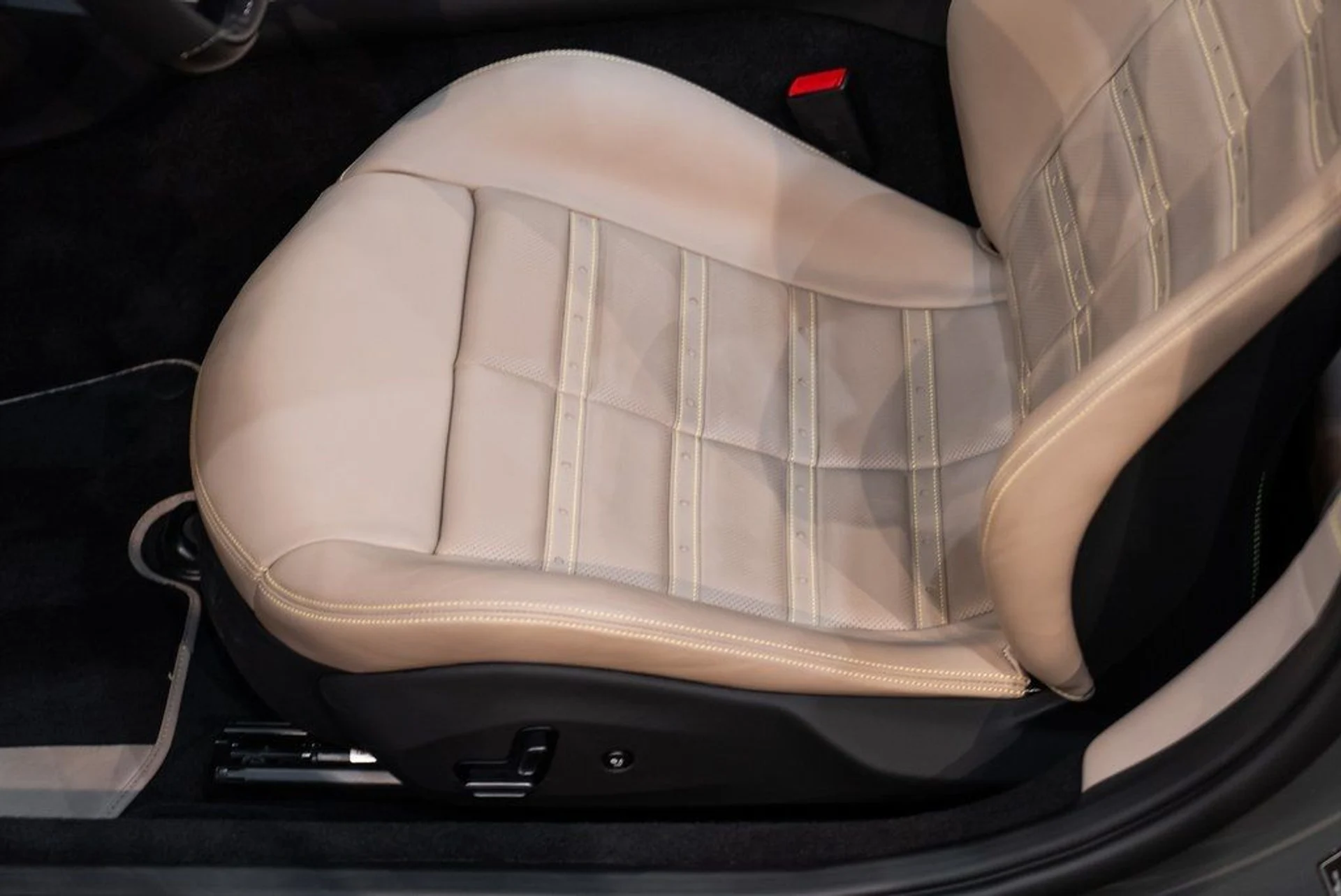 mph023_2425688001_dcf215d0e28ff3e20f4510d1616d5505_f18fe1677a