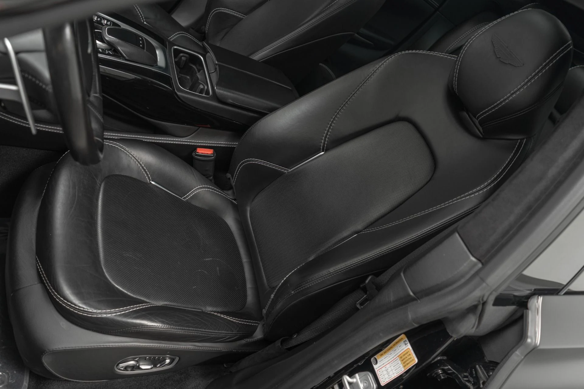 mph023_2426204001_Used_2021_Aston_Martin_DBX_Matte_Clear_PPF_Black_Packs_Heated_and_Ventilated_Seats_1765837893_4b60dd35c0