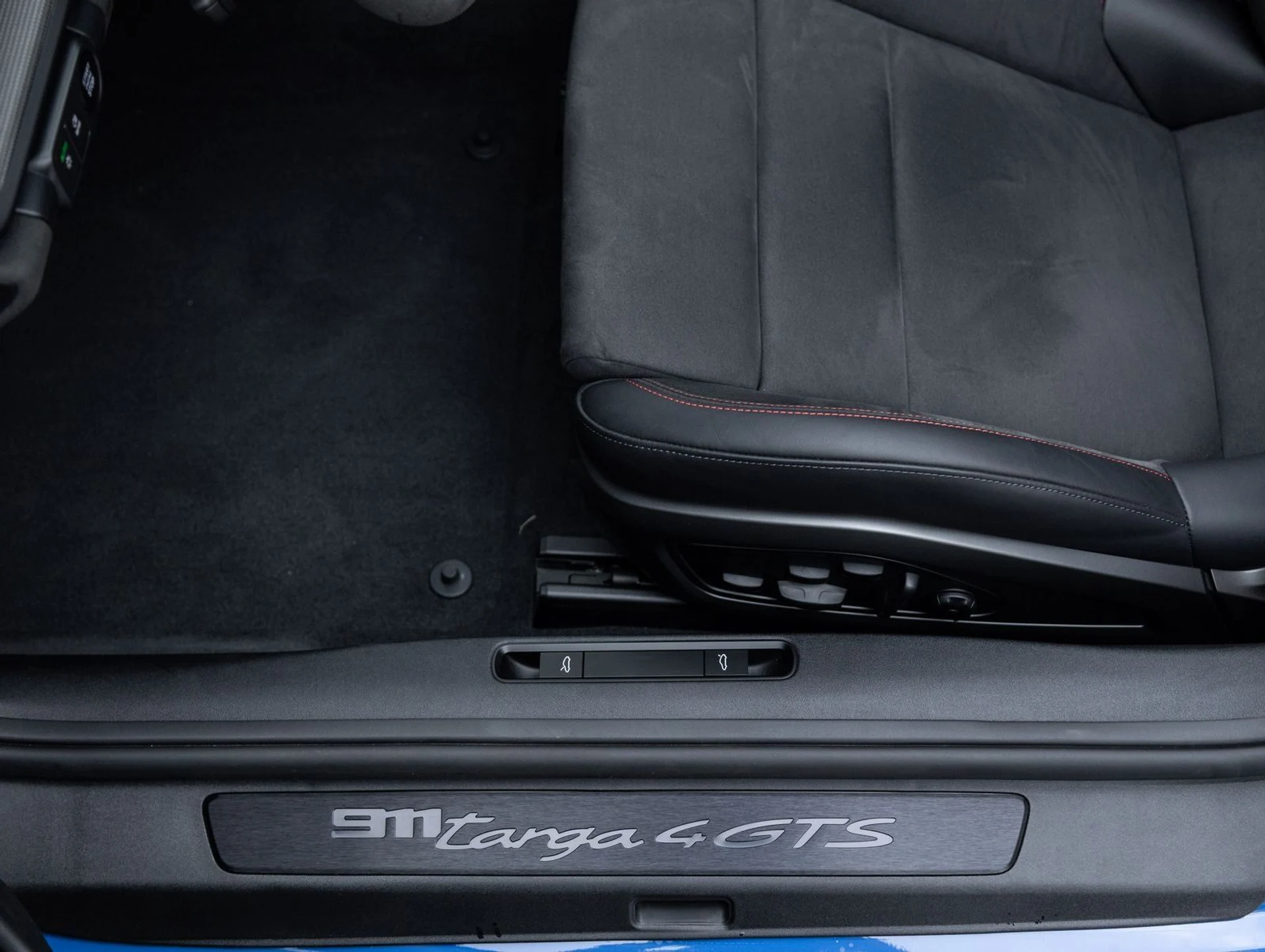 mph023_2428198868_24_02597d76b7