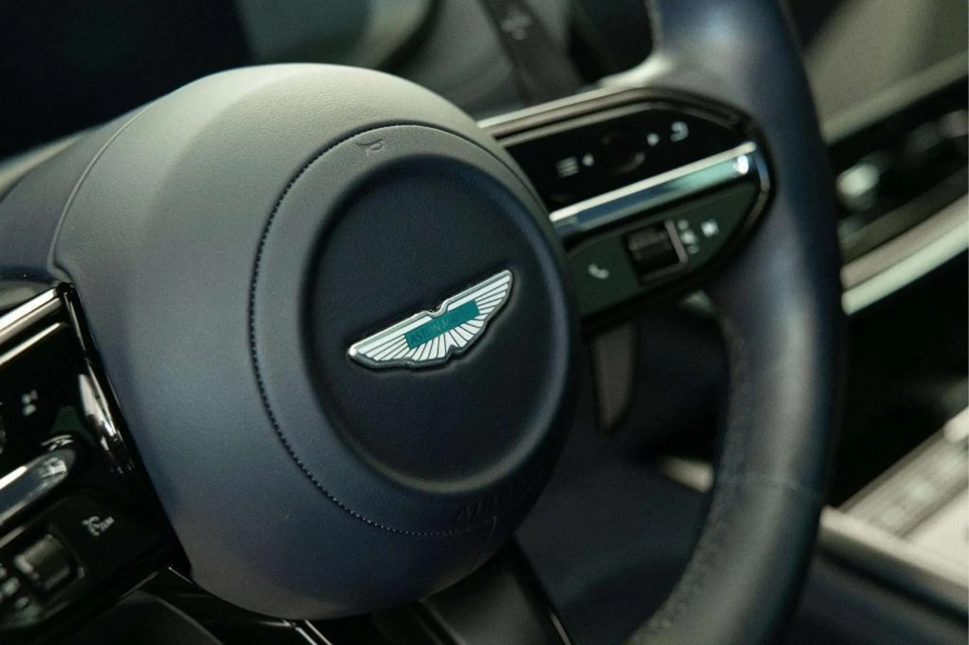 mph023_242941839_igc_D8_X_Nbn_F_Tzfm_P_Ulhgz_GZ_Kr_0_bb3683f3f7