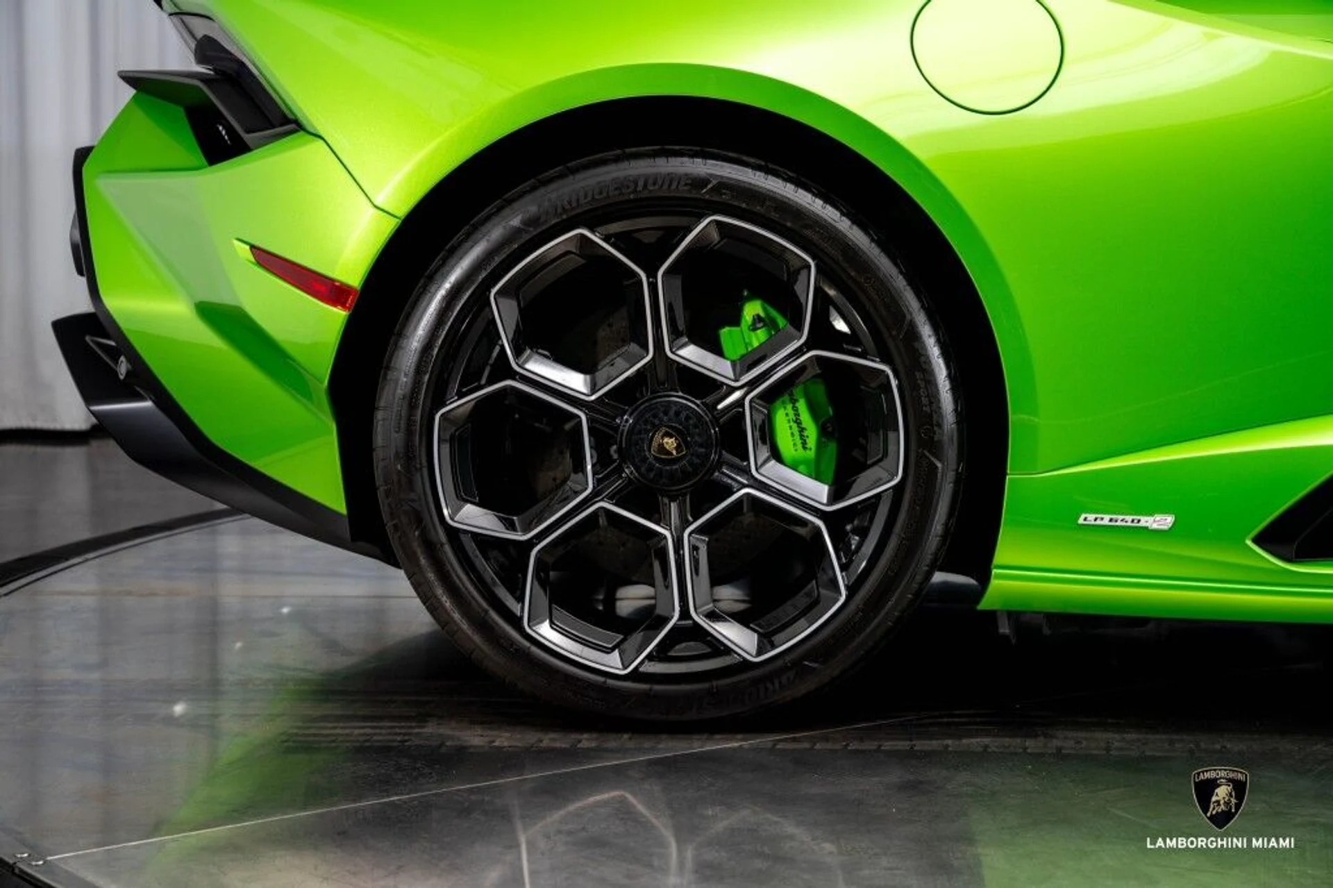 mph023_2443619778_418f10757975e401e9c2c1ba5f4372e3_06d9052145