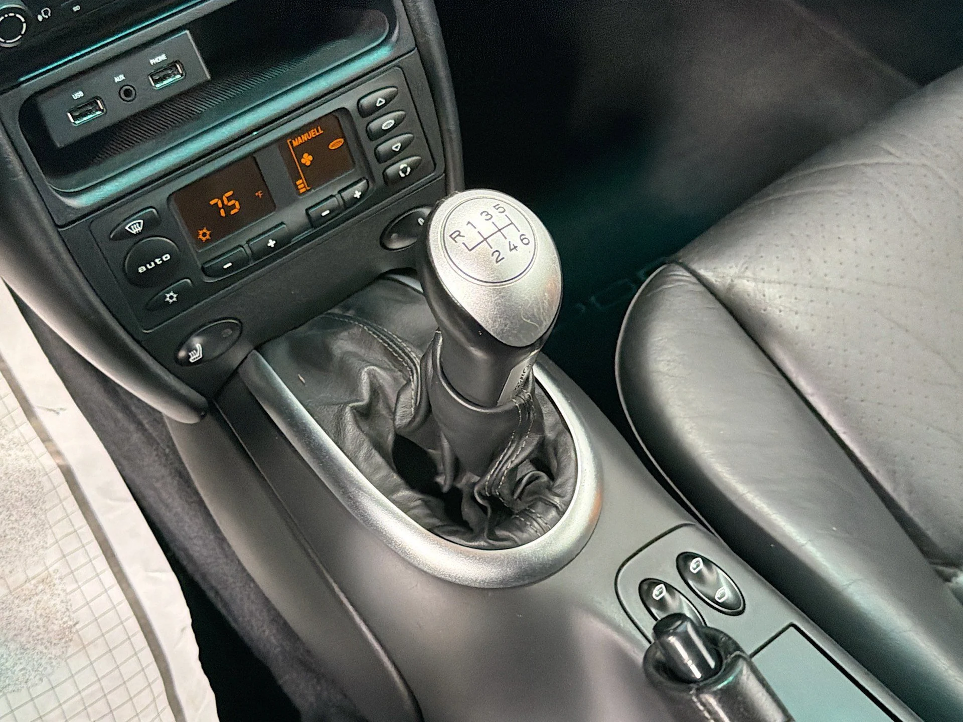 mph023_2444825817_b2d7d49746554b6bc3c0c53ca4bf46b6_54497c25e9