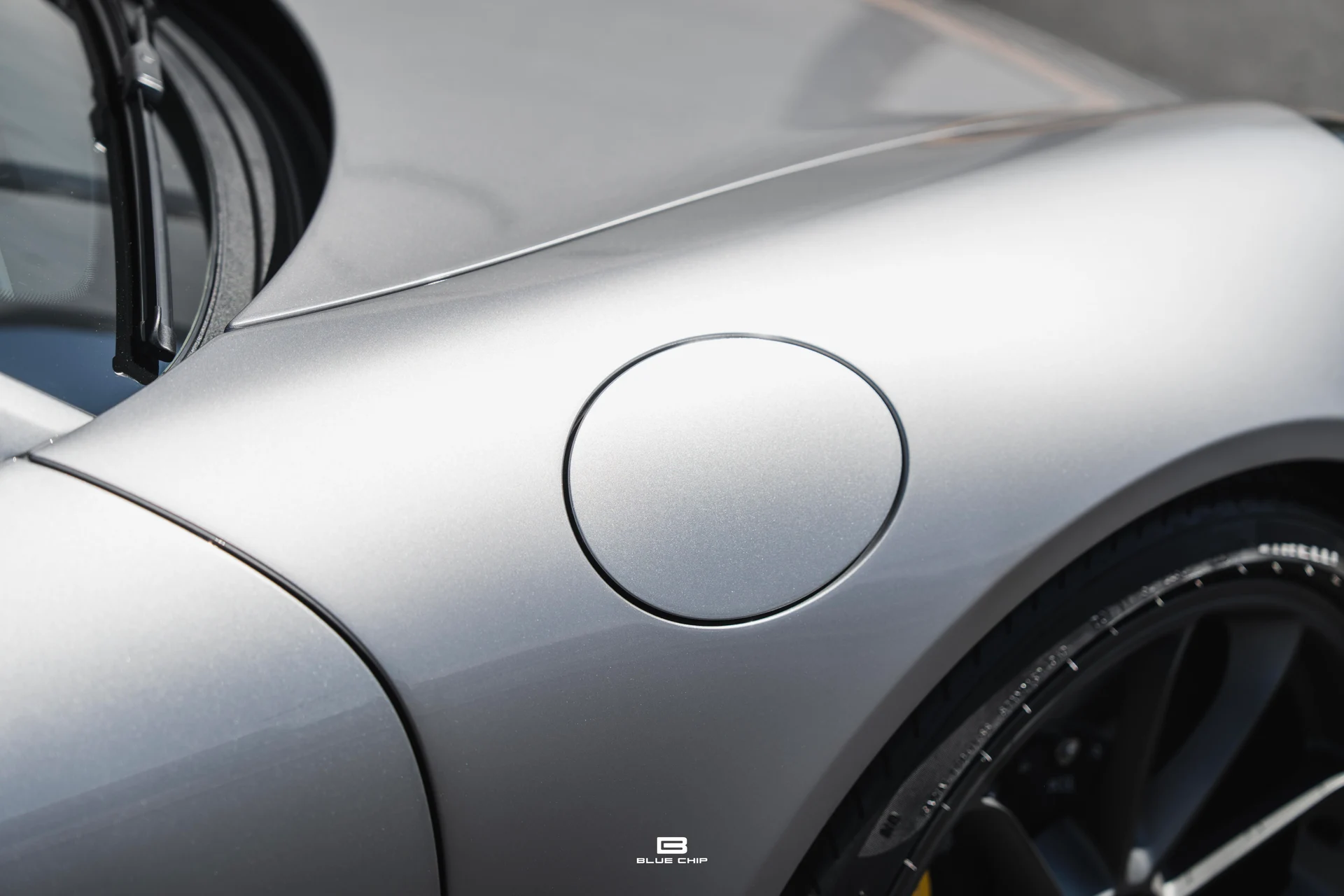 mph023_244533953_6a2c87dfd379e5564f7ee717_2016_Porsche_911_R_24_9d075dd8b2