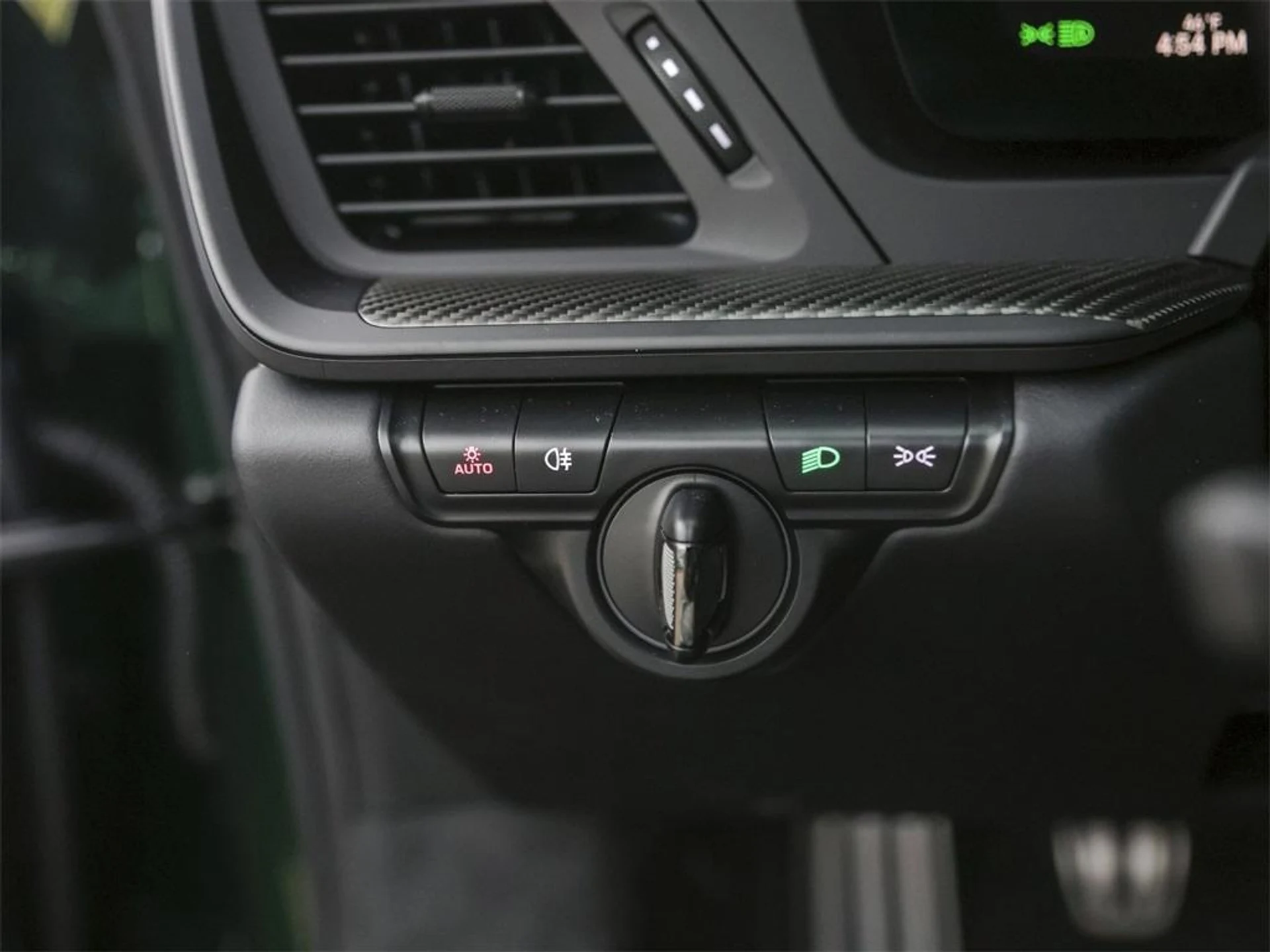 mph023_2446959578_Xpr_ZF_5w_V_Lr_Xf_FD_1u_L_Cv_NE_Yxc_Sck_570482cb19