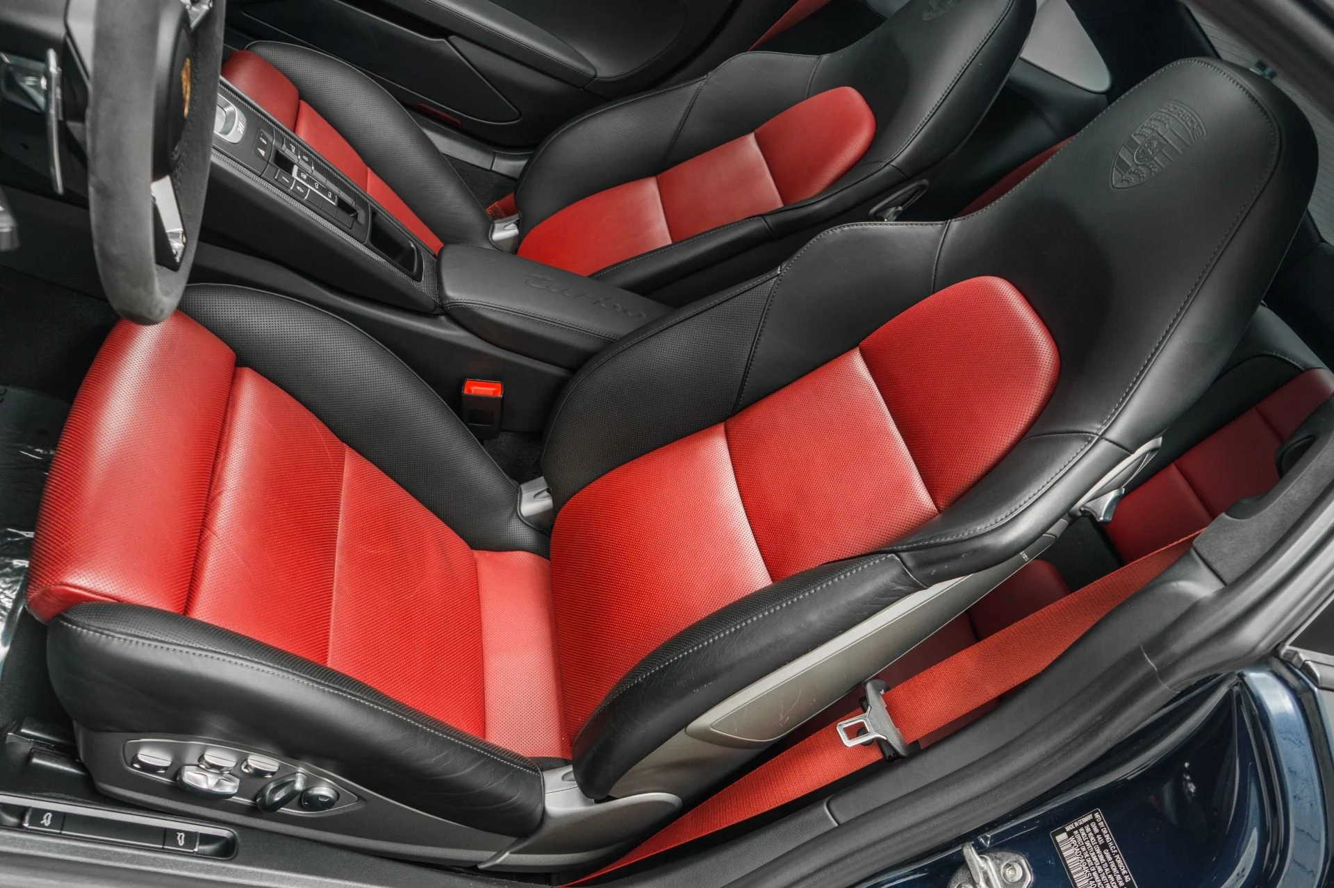 mph023_2448013169_Used_2019_Porsche_911_Turbo_Centerlock_Wheels_Sunroof_Carbon_Interior_Trim_1771016276_7285d9f0a3