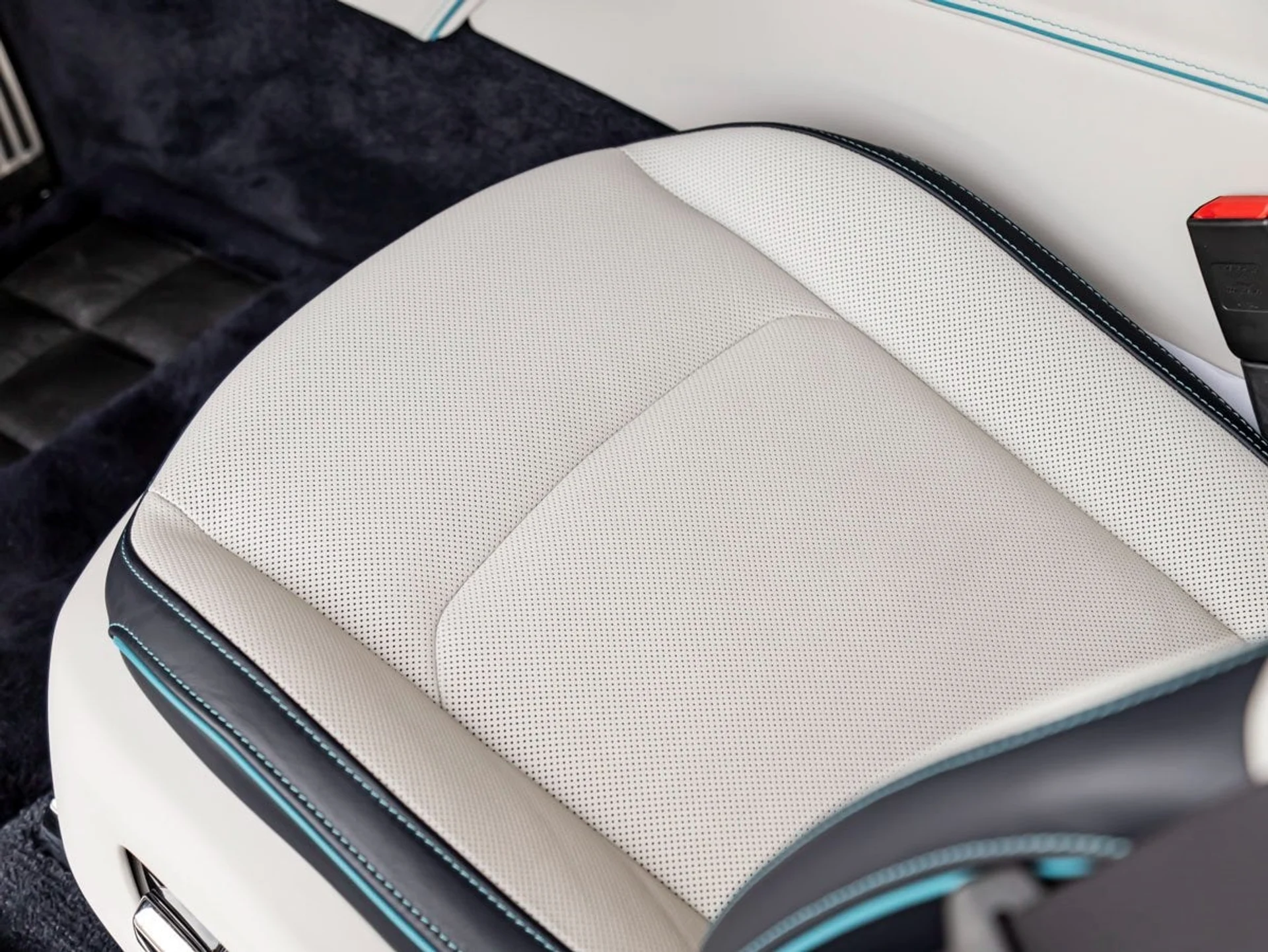 mph023_245719614_24_57de7cfe4b