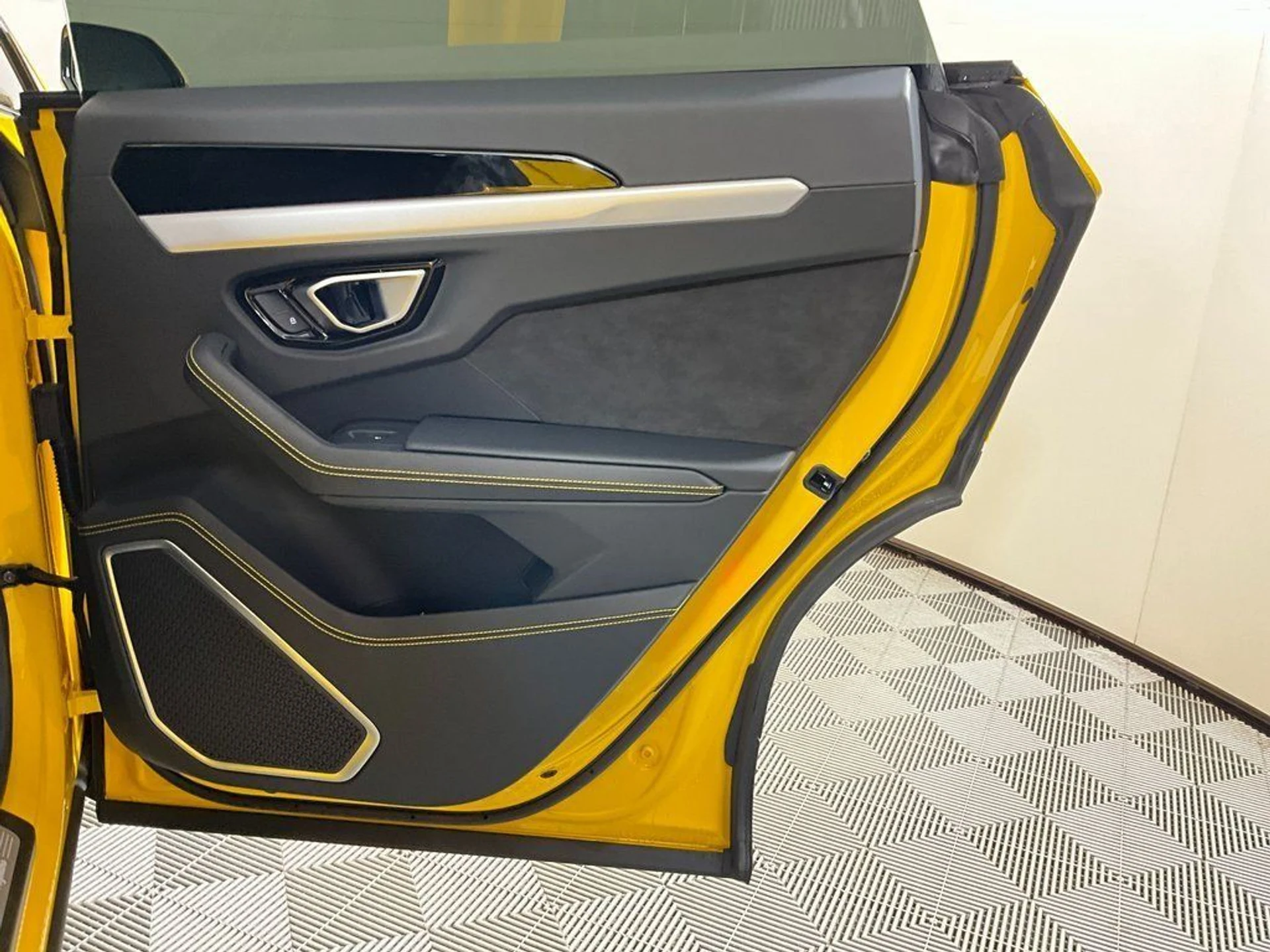 mph023_2460880927_82ab332f121389086d690003e8c9121f_1bad3fc462