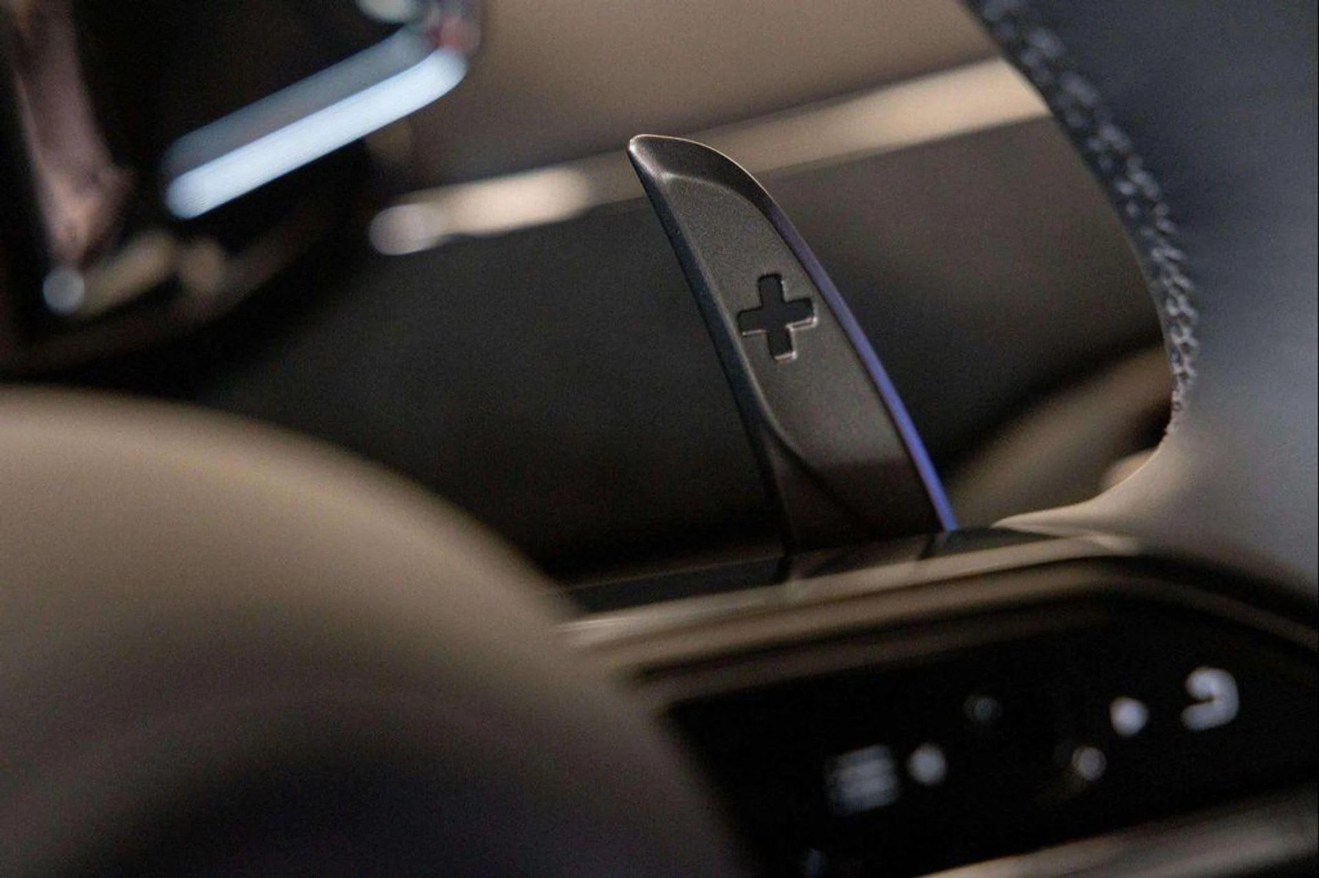 mph023_2464508859_410_Q2_N_9_Vnid_Gv_U3qr8xd_D1_NMKA_16ae9f8ad6