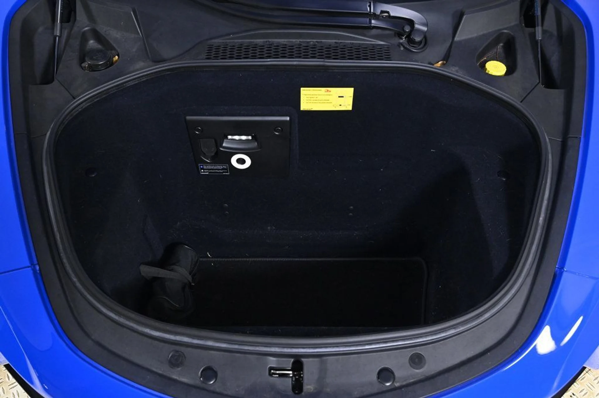 mph023_2467153390_used_2024_mclaren_artura_performancecoupe_11350_22954903_23_1024_ea71fb4972