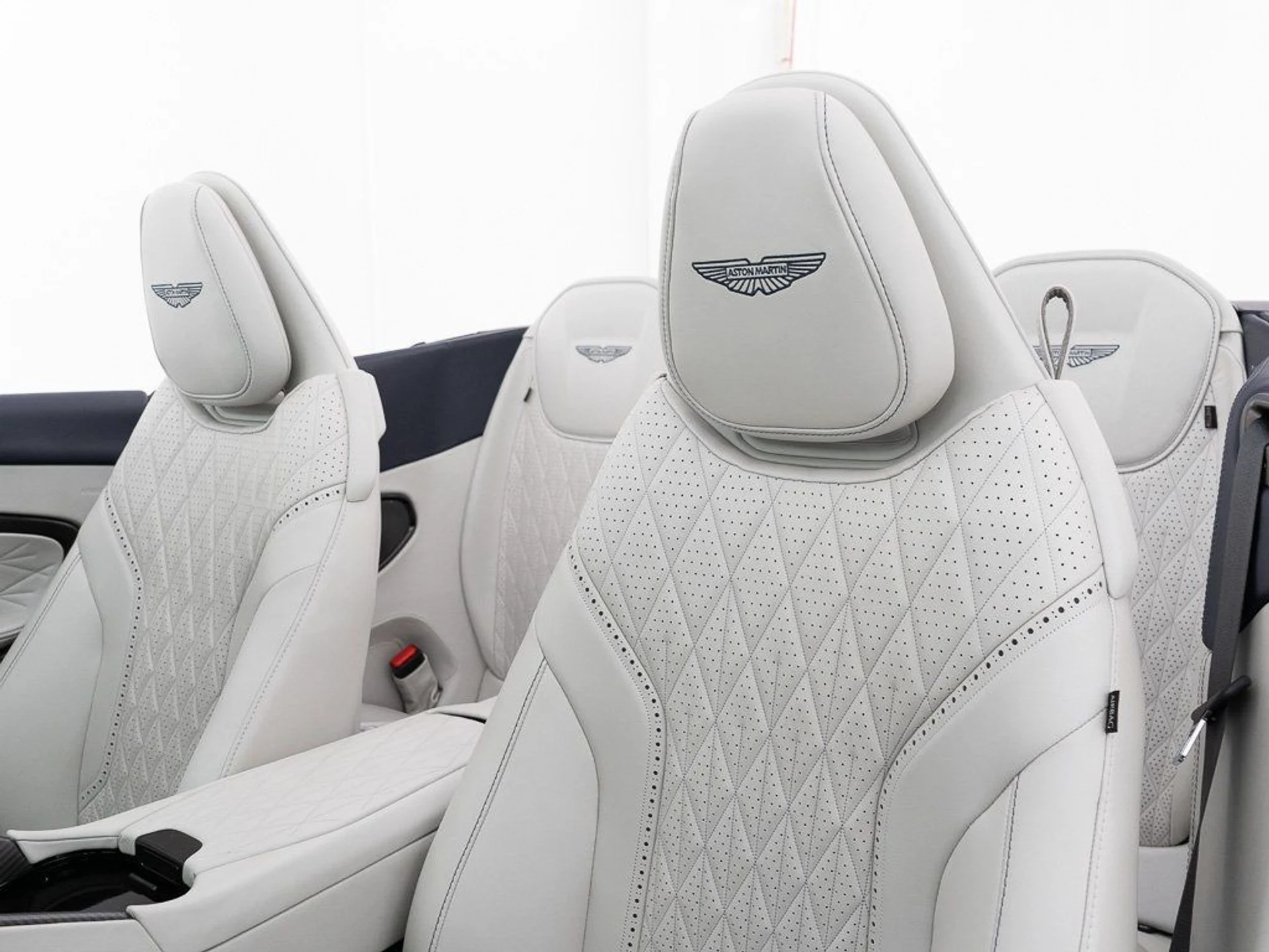 mph023_2467945581_dfc0e587b893d6185010293237d8a3eb_c9592483ca