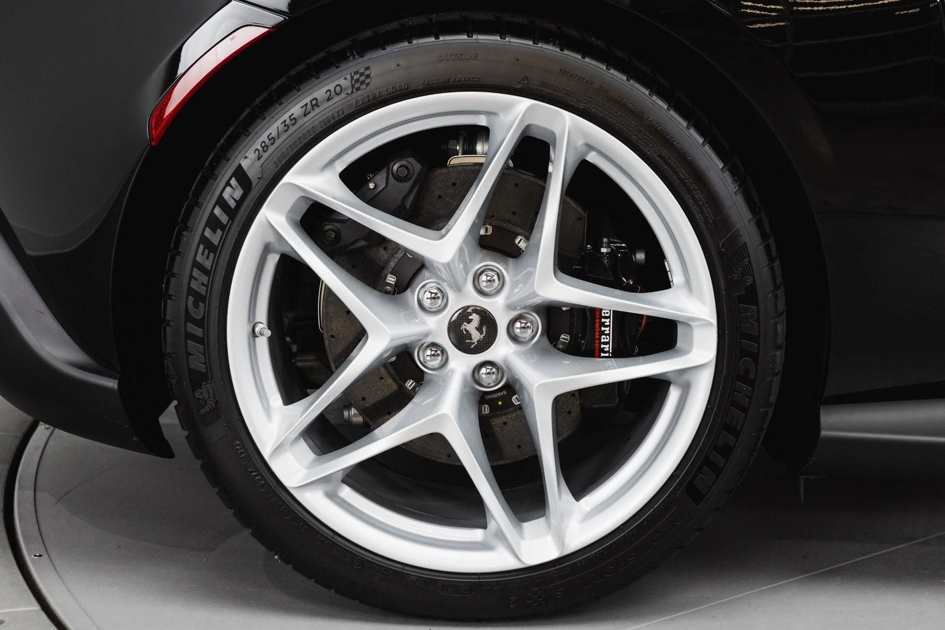 mph023_2469515829_Used_2024_Ferrari_Roma_Spider_1777350133_1f4e4b74e0