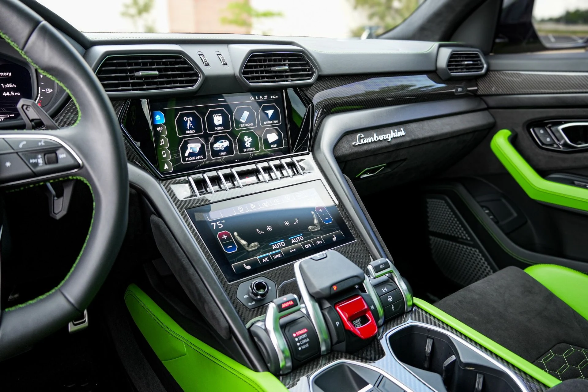 mph023_2471026522_Used_2021_Lamborghini_Urus_1783023410_a7012e616f
