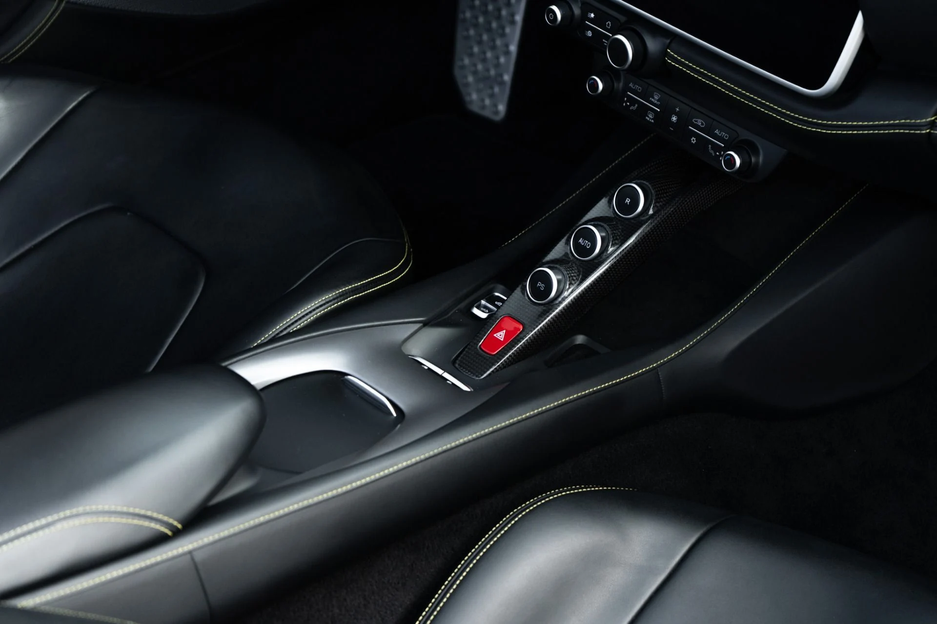 mph023_247412393_Used_2020_Ferrari_Portofino_1775601900_2ab640c898