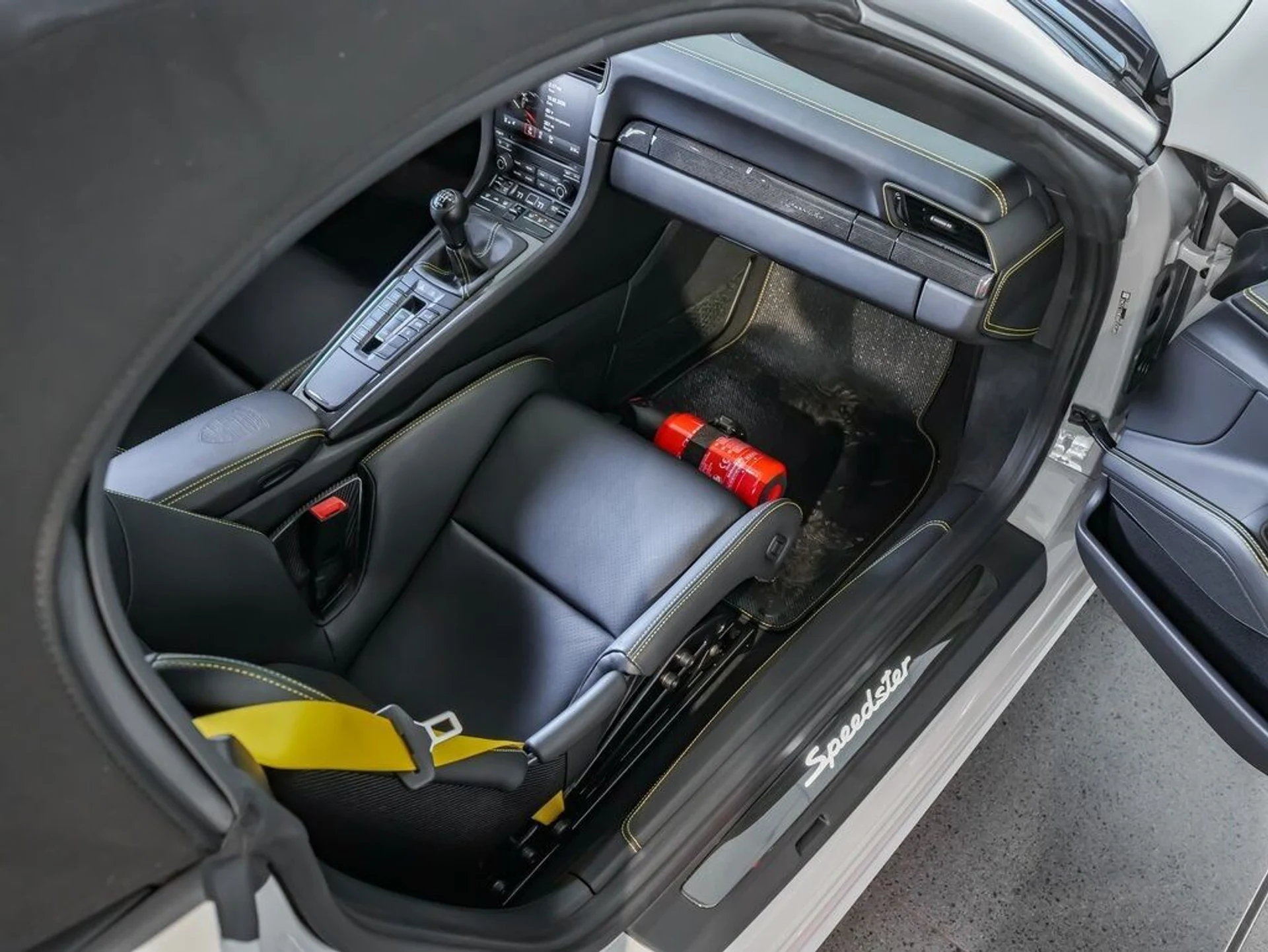 mph023_2488962563_45de95a8bc0ec2adf59f9f0e9a05ff8a_8198cd55d8