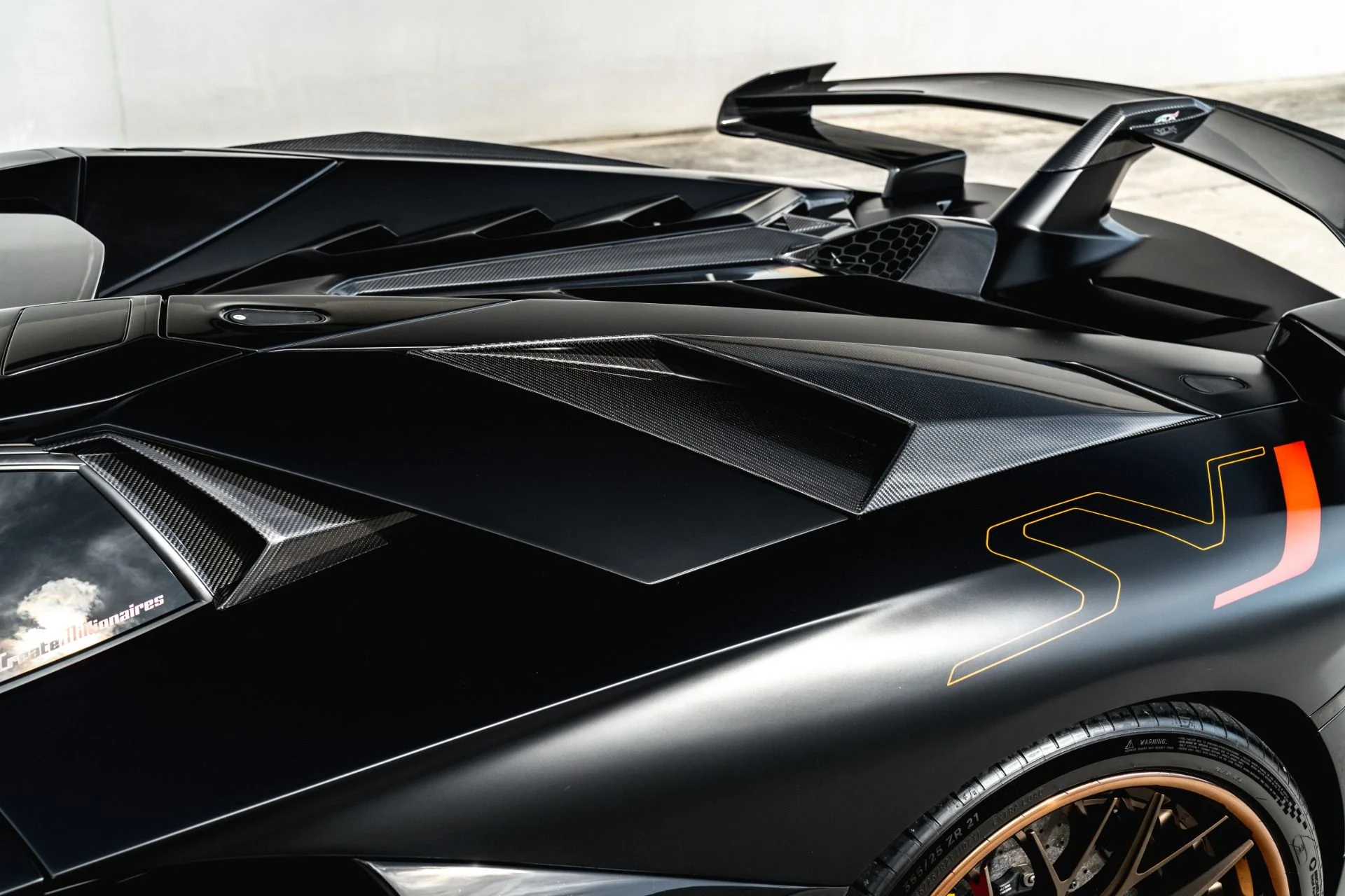 mph023_2492416535_Used_2020_Lamborghini_Aventador_SVJ_w_Hermes_Orange_Factory_Interior_Over_110_K_in_Options80_K_in_Mods_1672876014_fc35744828