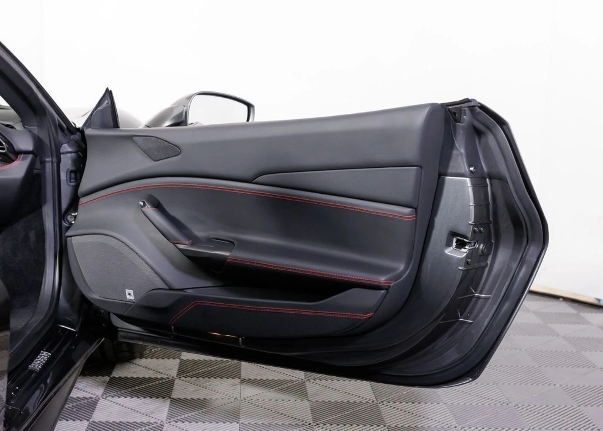 mph023_24928979_df92956e668b1e24ed091724e70c0baa_05944babcc