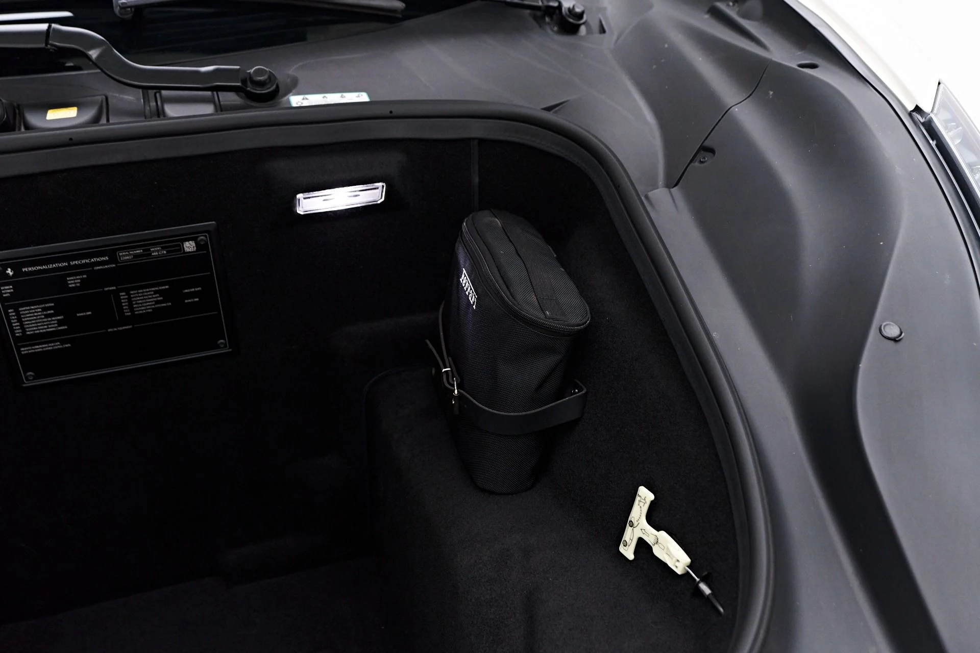mph023_2496656809_Used_2017_Ferrari_488_GTB_Base_1755309758_c8f65da883