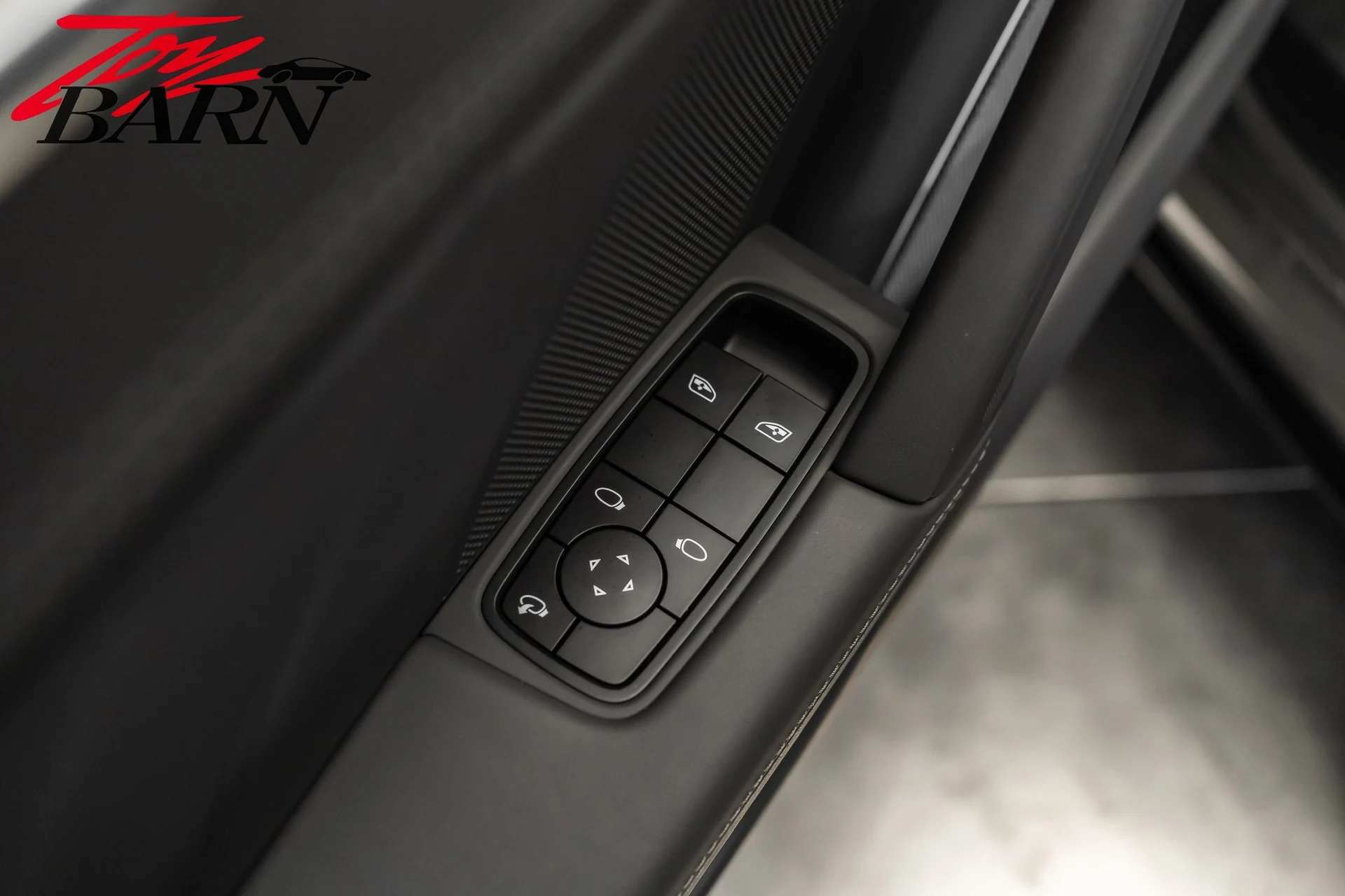 mph023_2497160837_a717b3d3f50eb6c8f4c370fe10dc1b1fx_82b00caf95