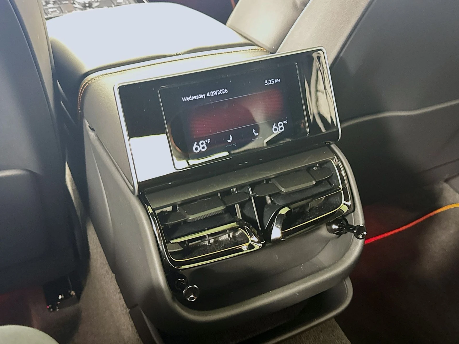 mph023_249757677_90d59949972217bdb61e18d1f6221aa0x_1bc1dff704