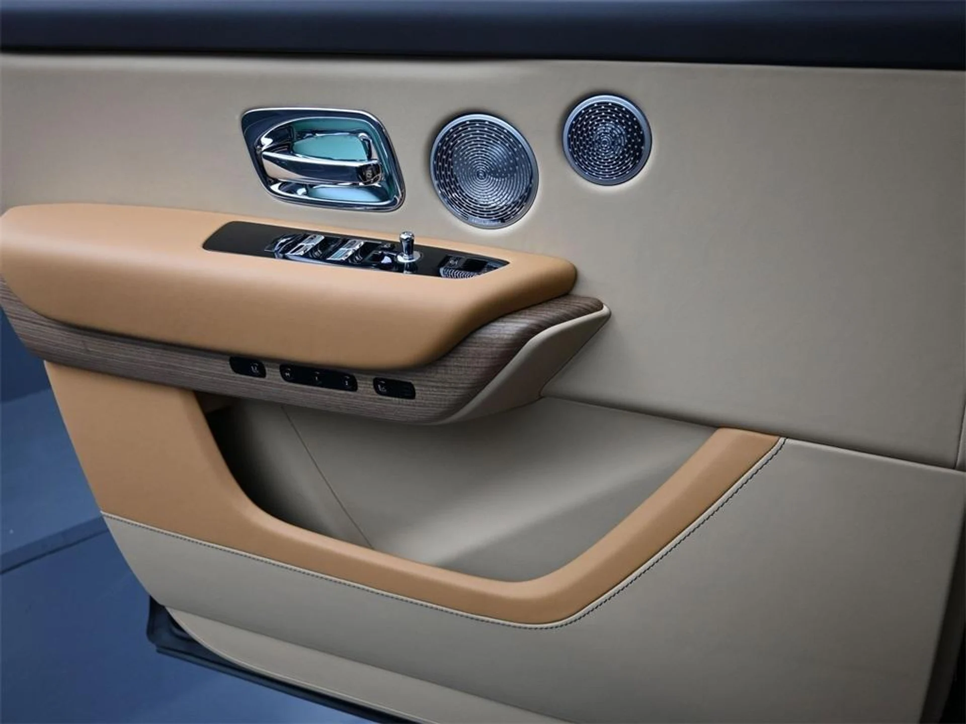 mph023_2506710571_K_Ub_FH_Gsp0_H4_F_Dh_UMQ_Aip_THS_4m7g_f36f10a2c2