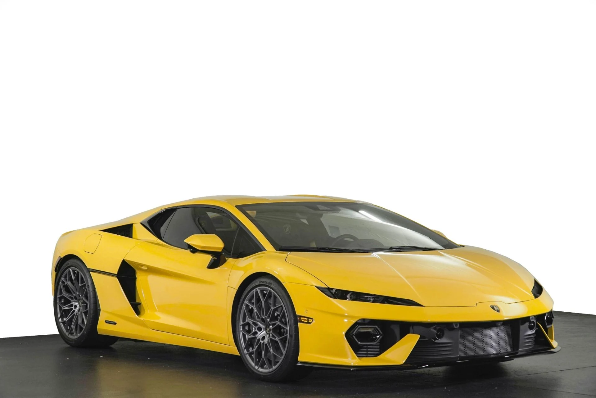 mph023_2506902368_Used_2026_Lamborghini_Temerario_1785783905_3aea2a3aff