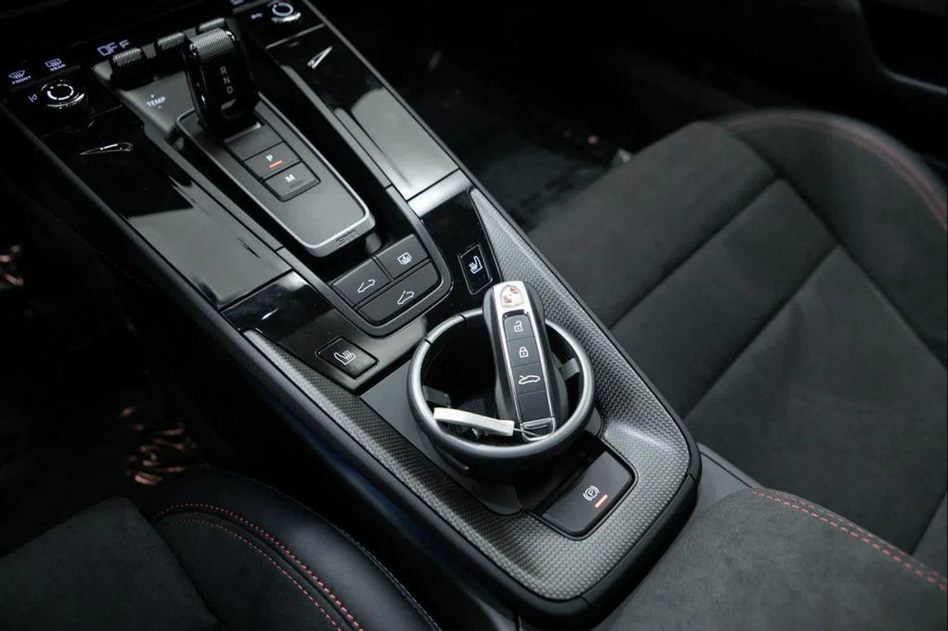 mph023_2507369627_BD_Clm_S6_F_Dnl2_O9i_M5d_Xx_O6k8hog_e8b8914566