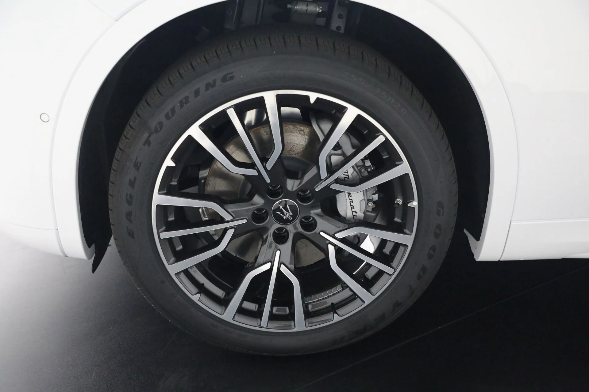 mph023_2513942363_New_2025_Maserati_Grecale_1756220866_541d67b821