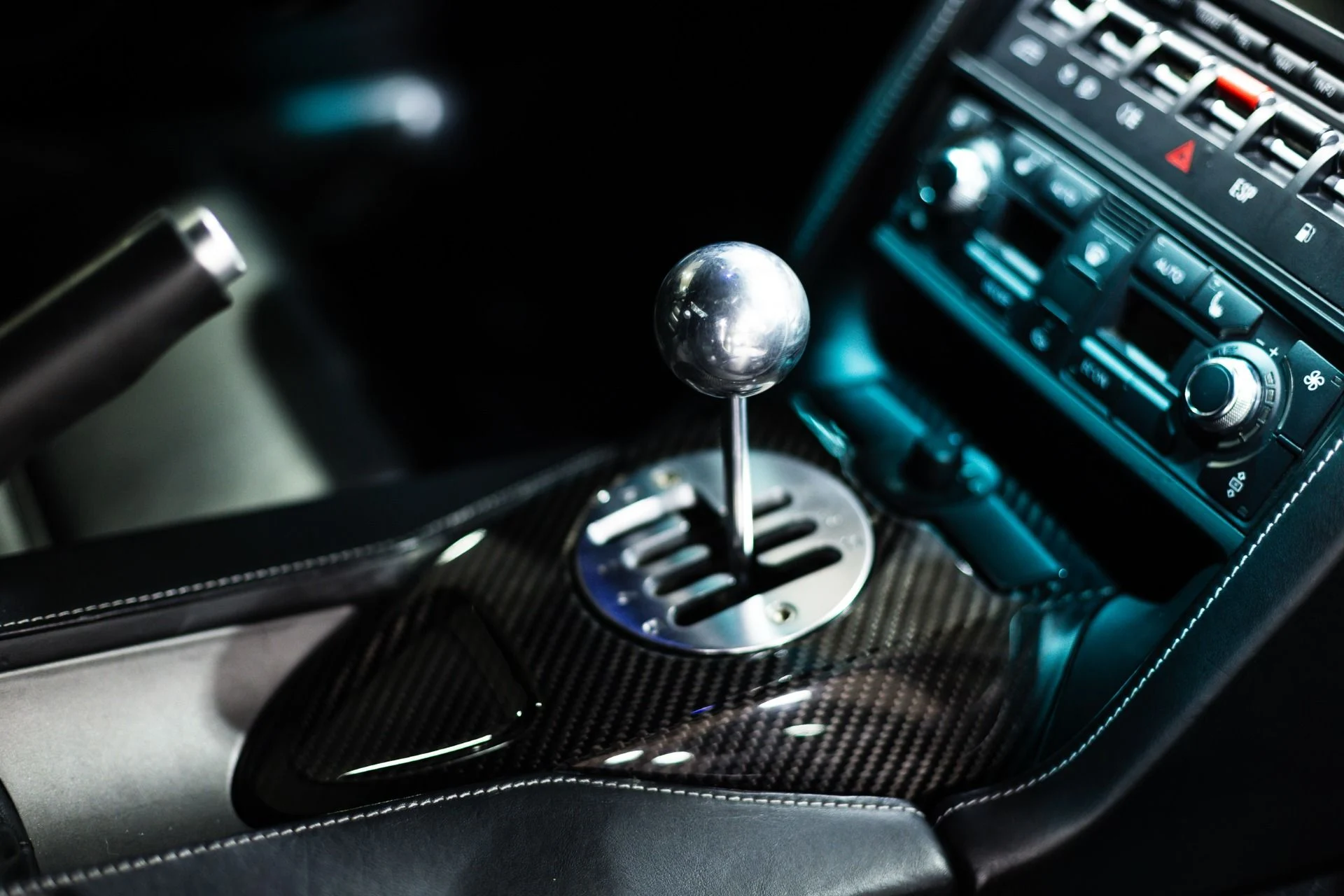 mph023_2515965643_Used_2004_Lamborghini_Gallardo_6_speed_Tasteful_Mods_1774502014_4d6053250d