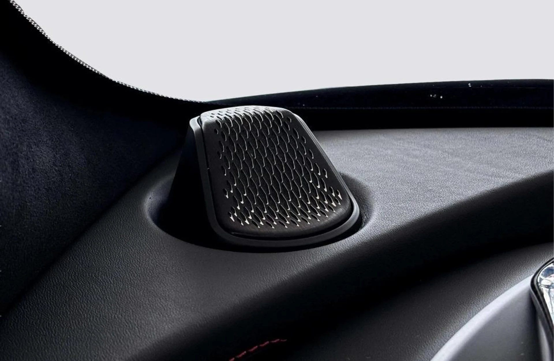 mph023_251698266_lcagu85l_dtt_Xg86_Thsl_TOB_5wd_M_1ee1390ac6